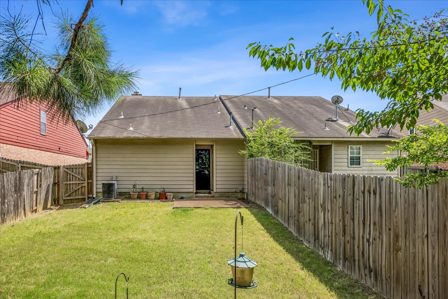 6812 Meadow Chase Ln Property Photo 20