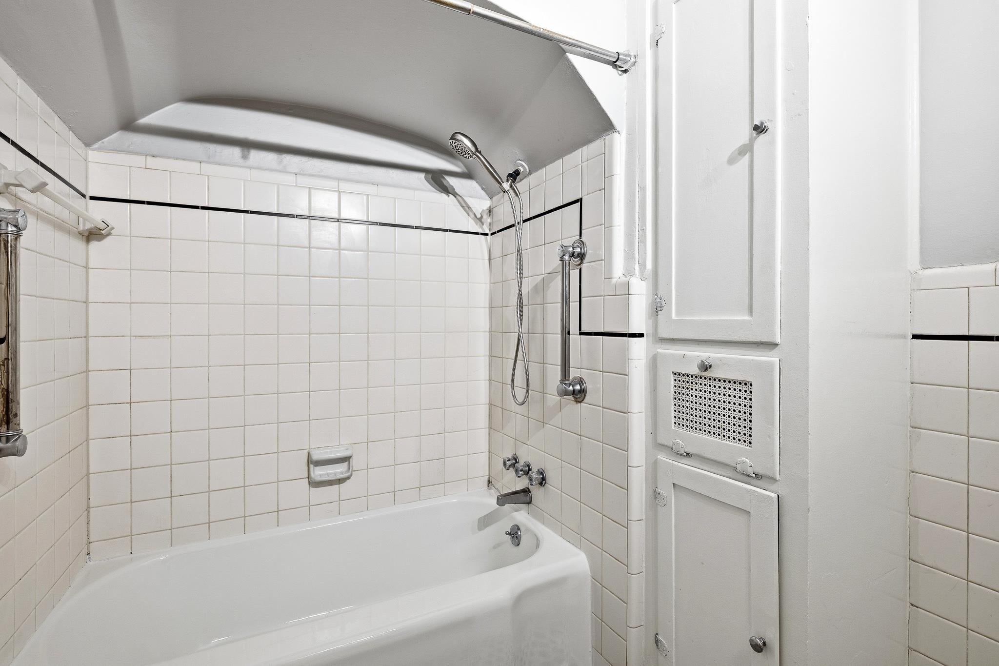 3214 Cowden Ave Property Photo 25