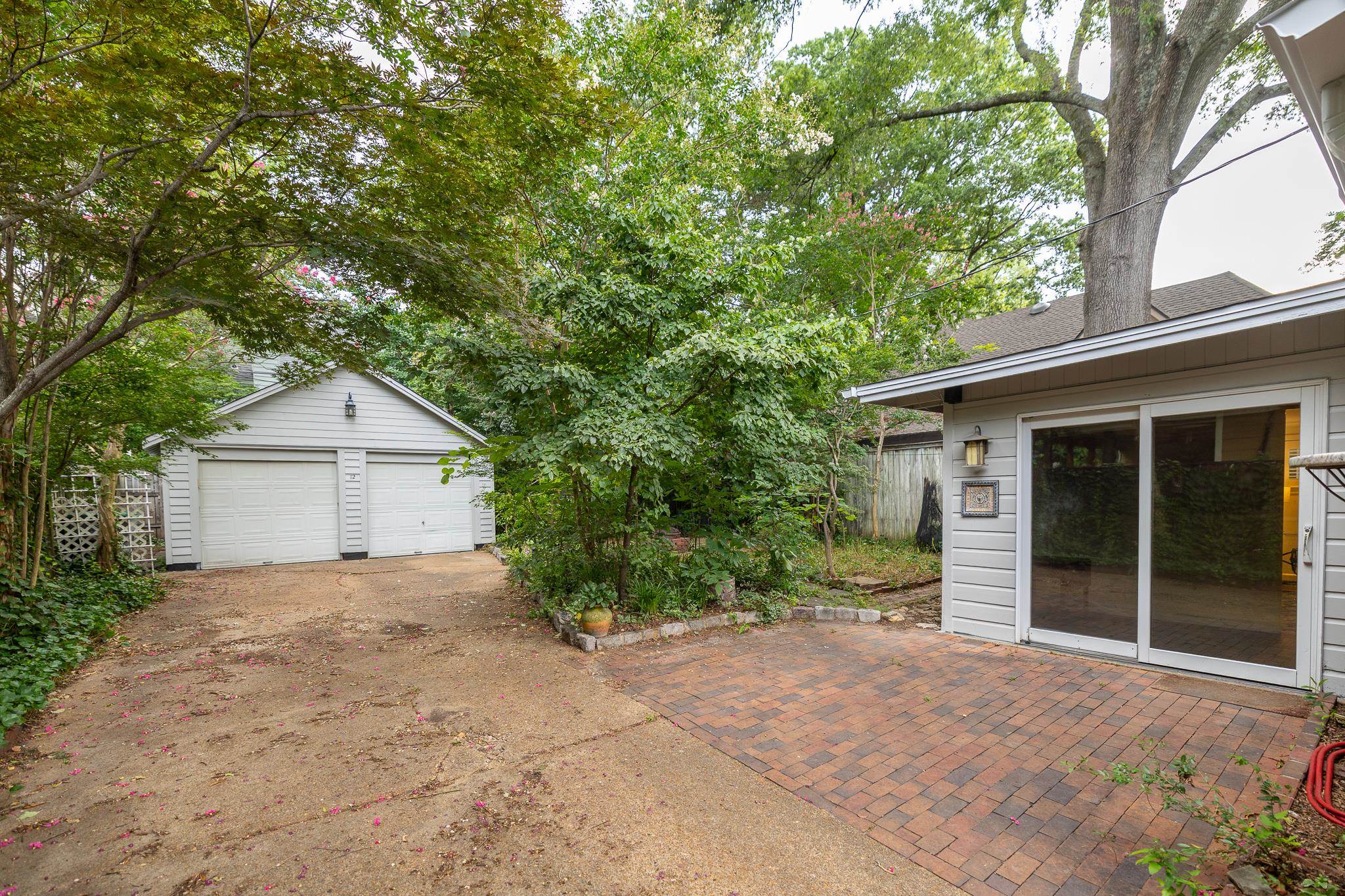 3214 Cowden Ave Property Photo 28