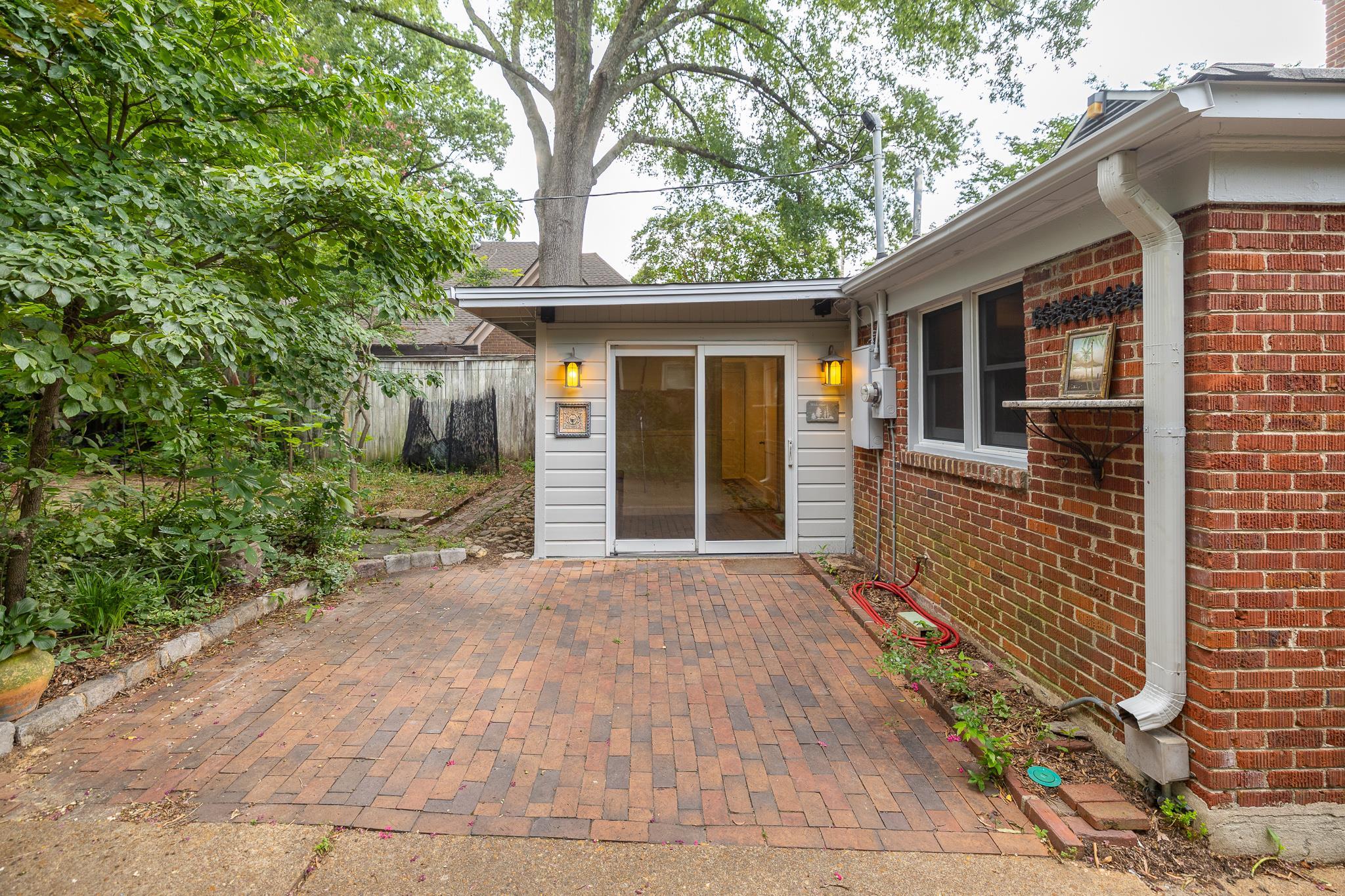 3214 Cowden Ave Property Photo 29