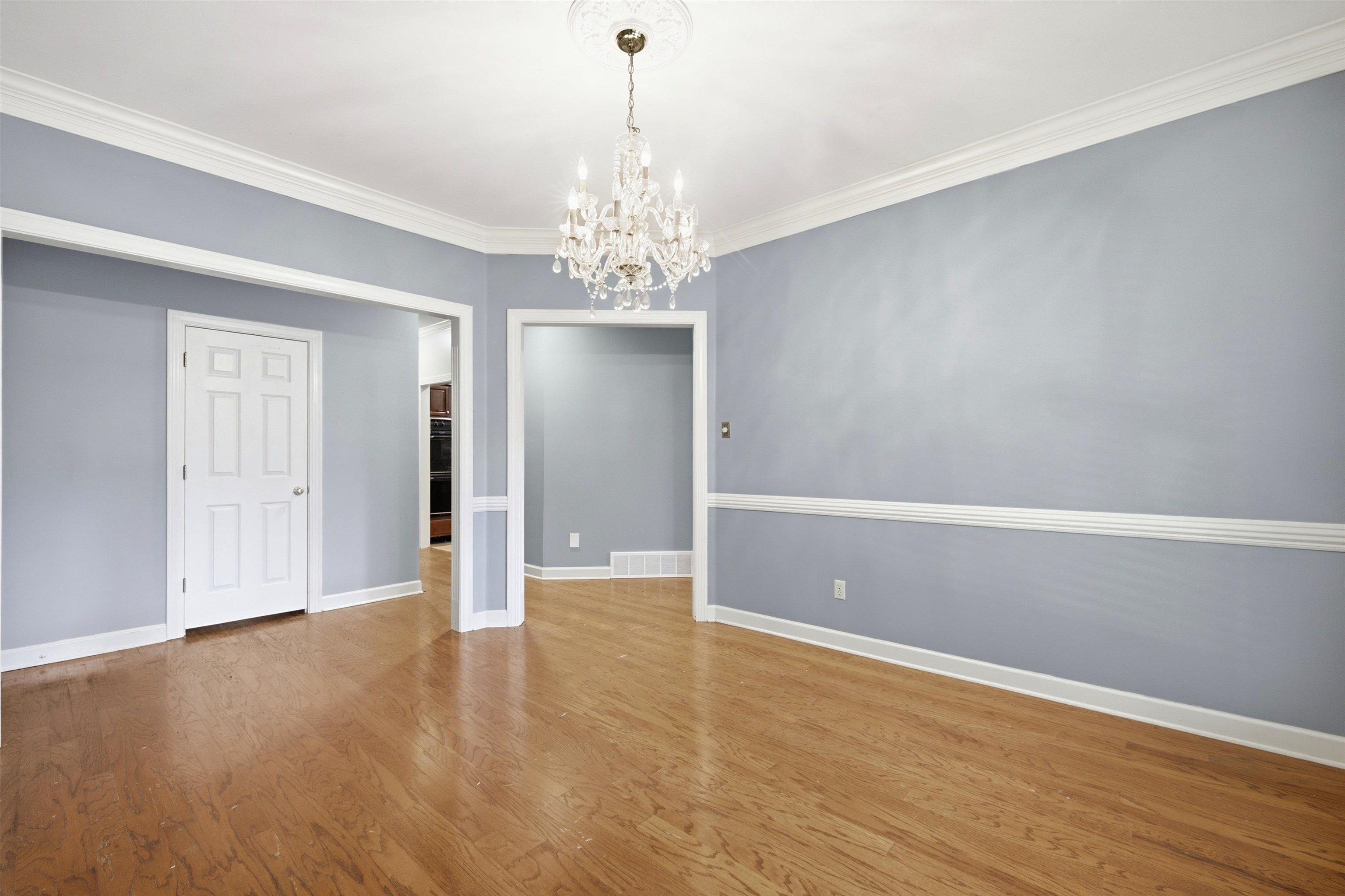 1850 Wood Oak Dr Property Photo 8