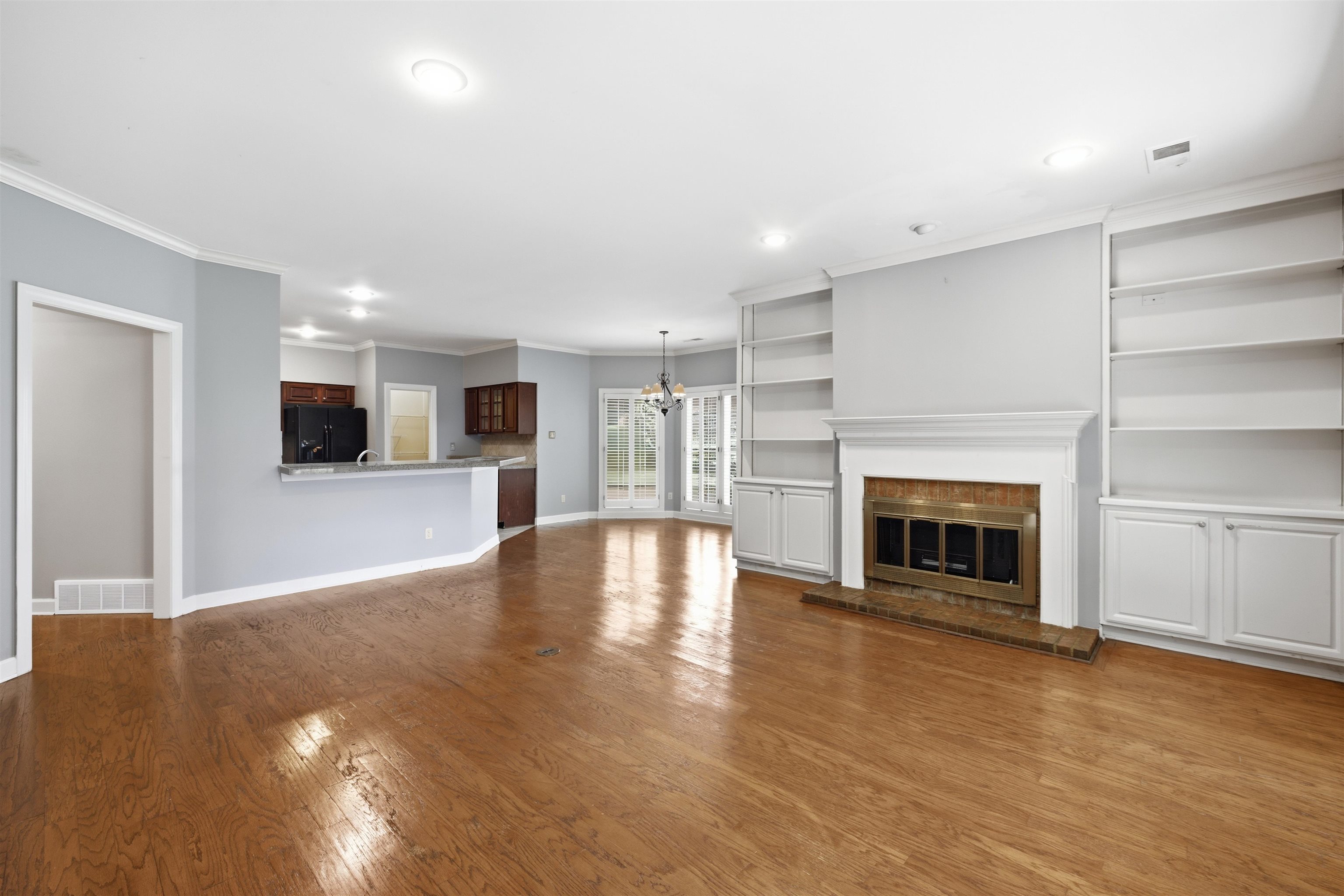 1850 Wood Oak Dr Property Photo 11