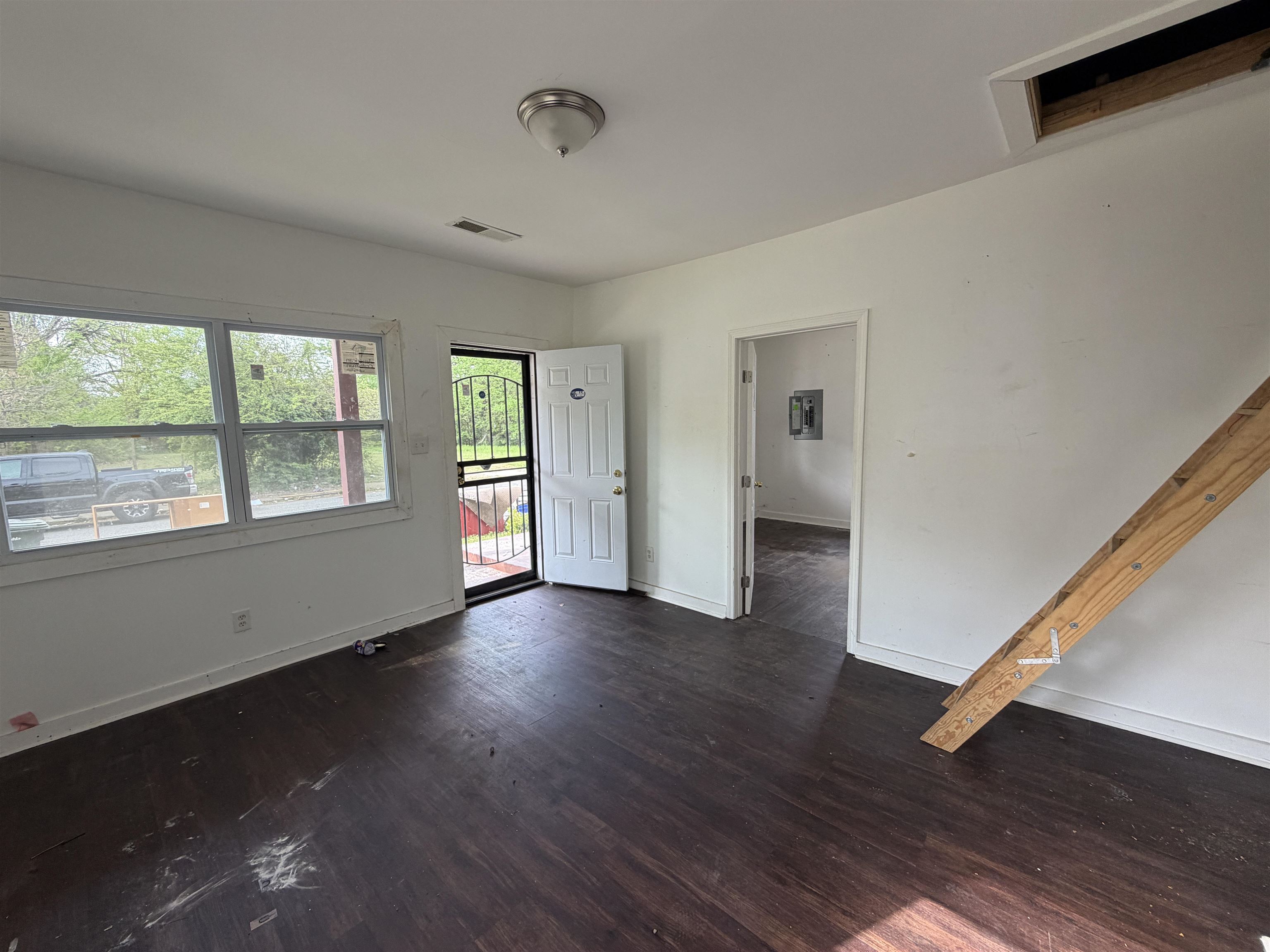 2180 Hunter Ave Property Photo 4