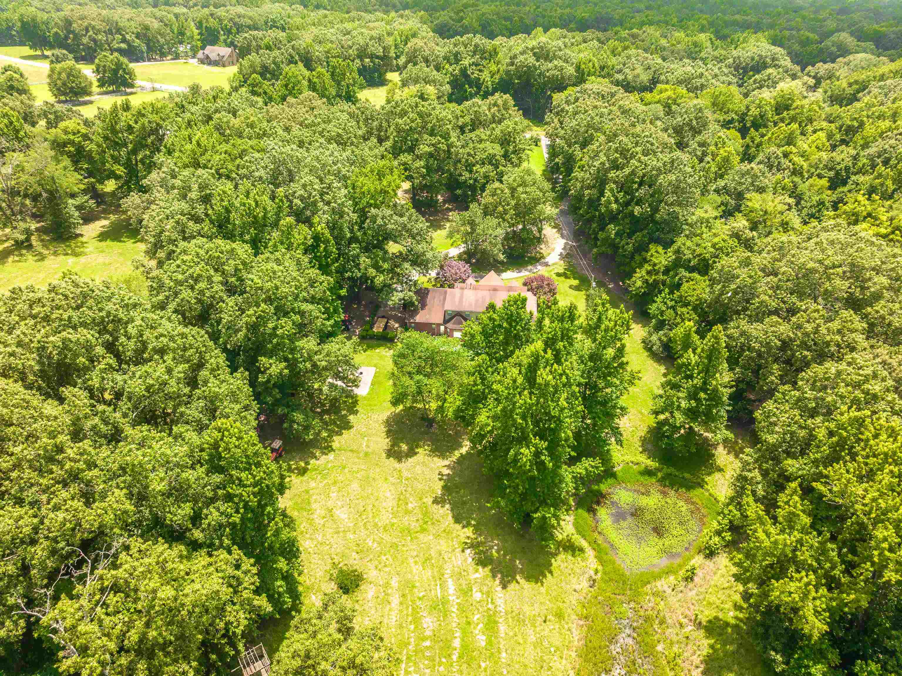 1835 Bobbitt Rd Property Photo 2