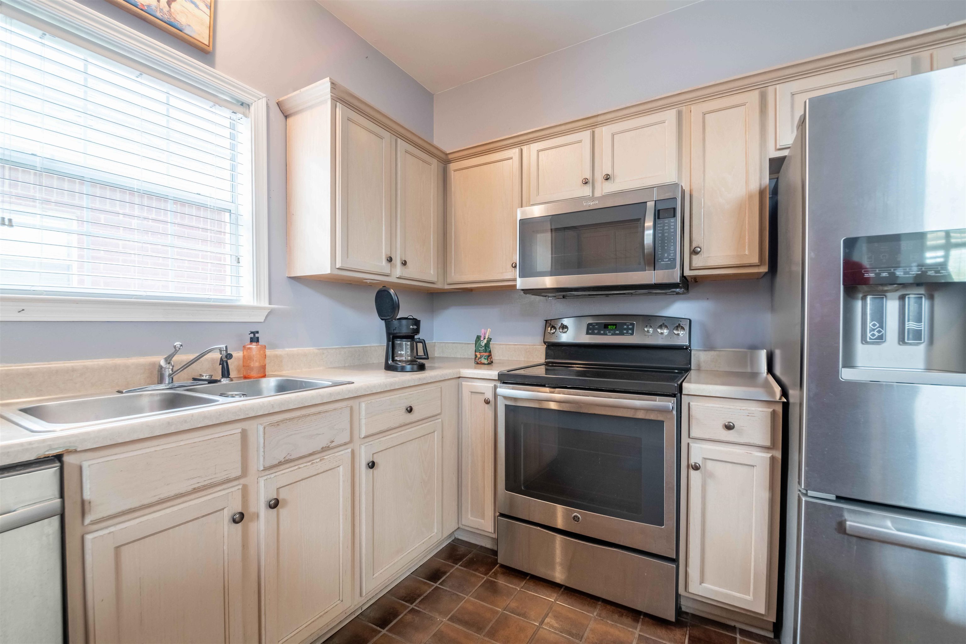 10443 Kensington Cir Property Photo 5