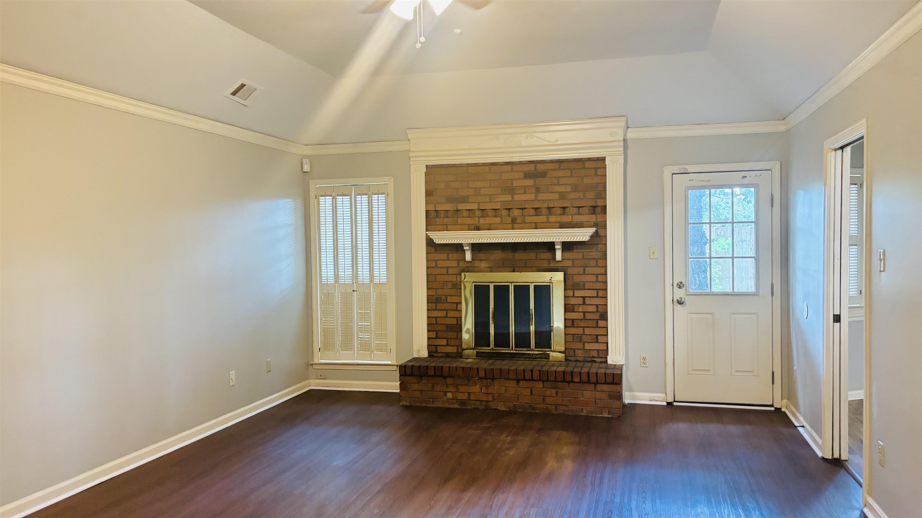 8241 Trinity Rd Property Photo 5