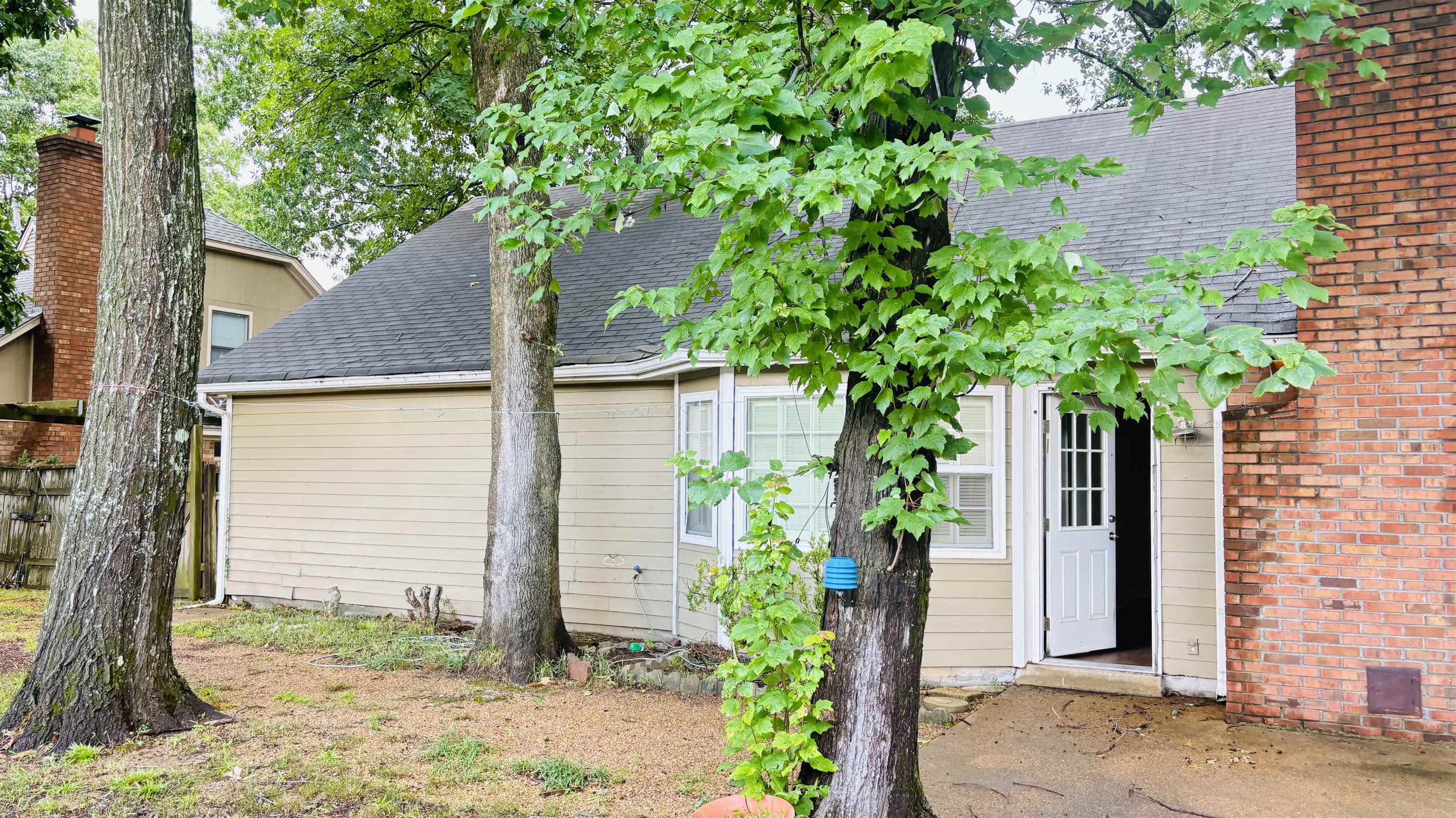 8241 Trinity Rd Property Photo 14