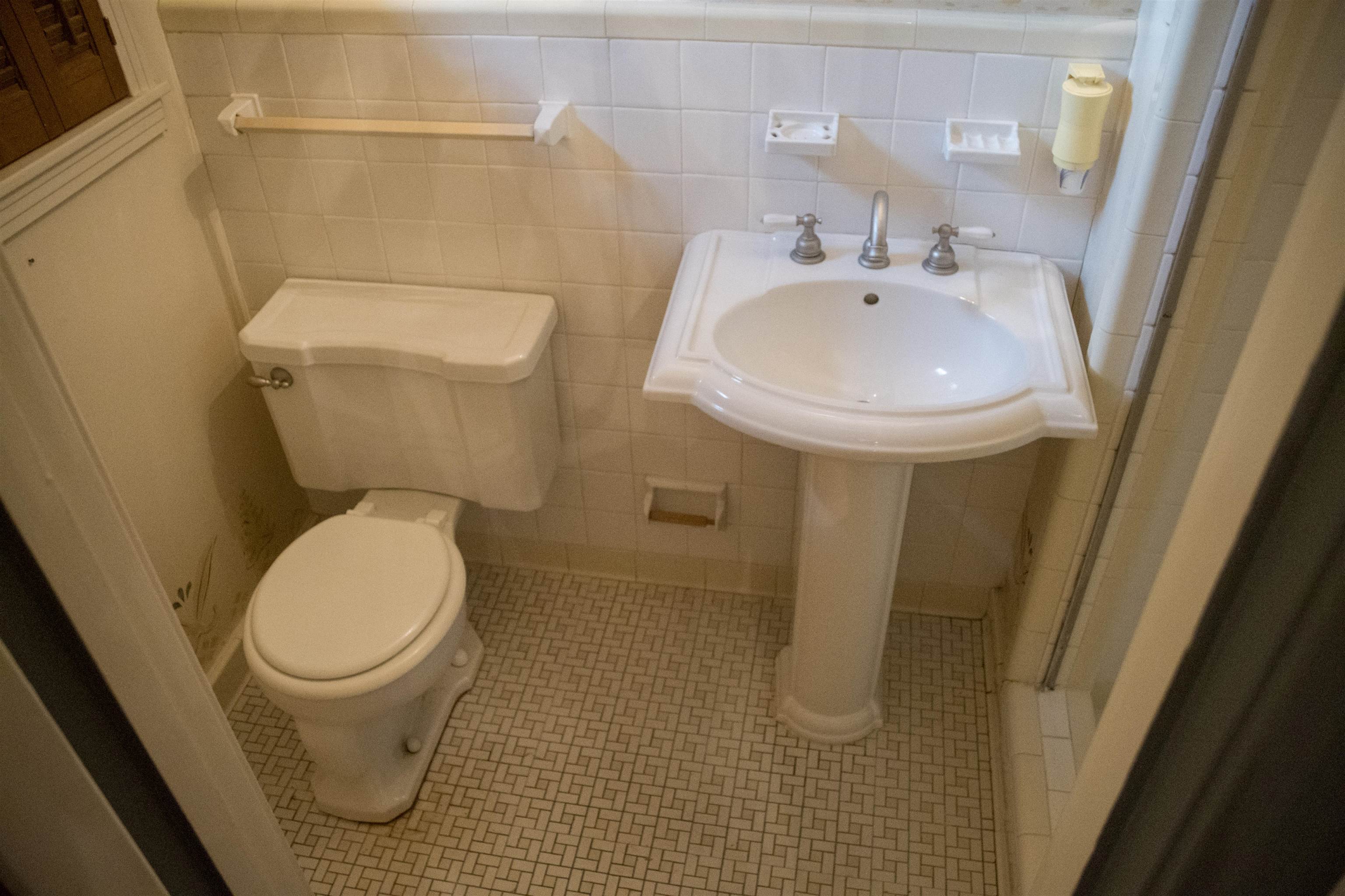 5330 Timmons Ave Property Photo 13