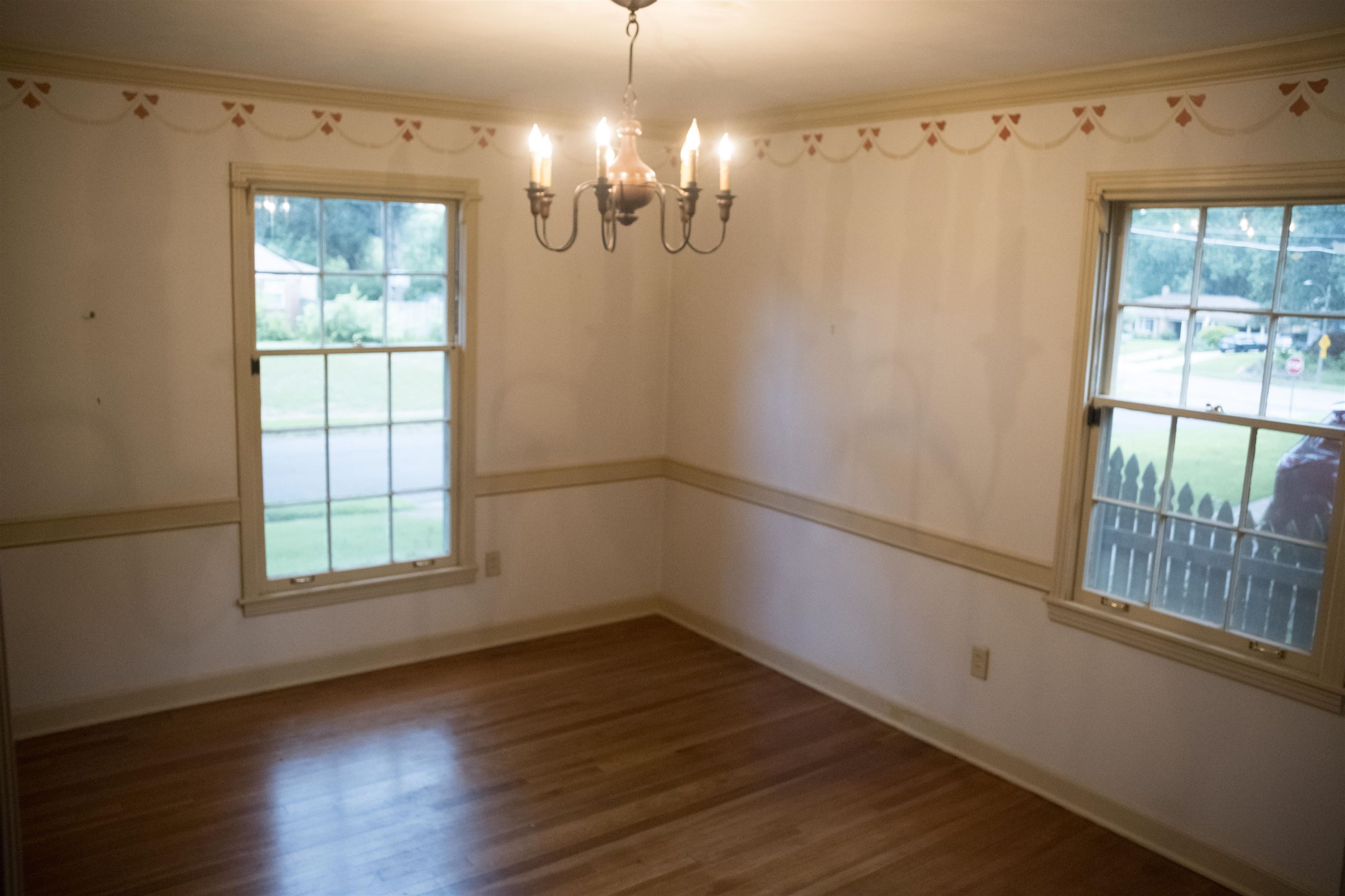 5330 Timmons Ave Property Photo 15