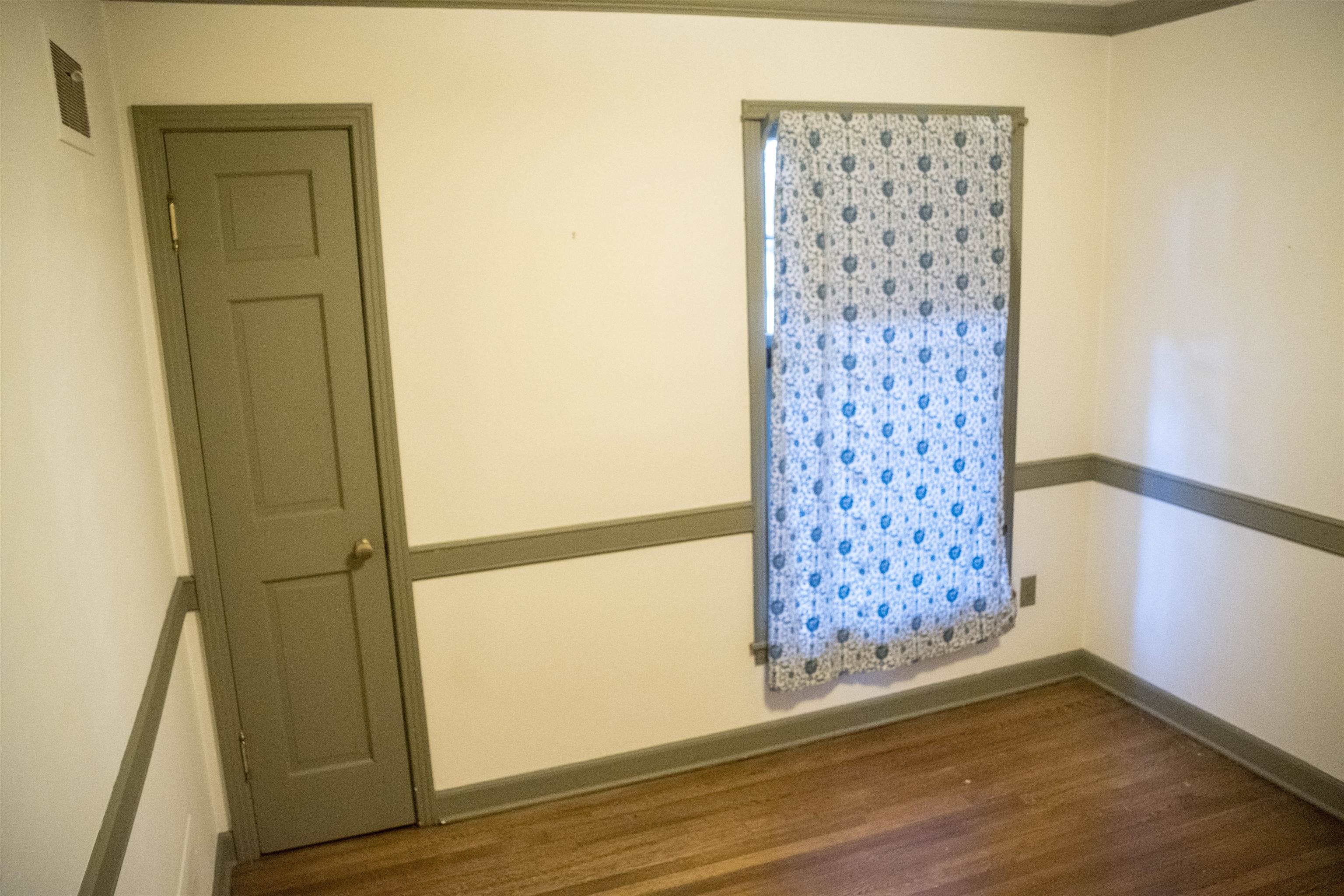 5330 Timmons Ave Property Photo 17