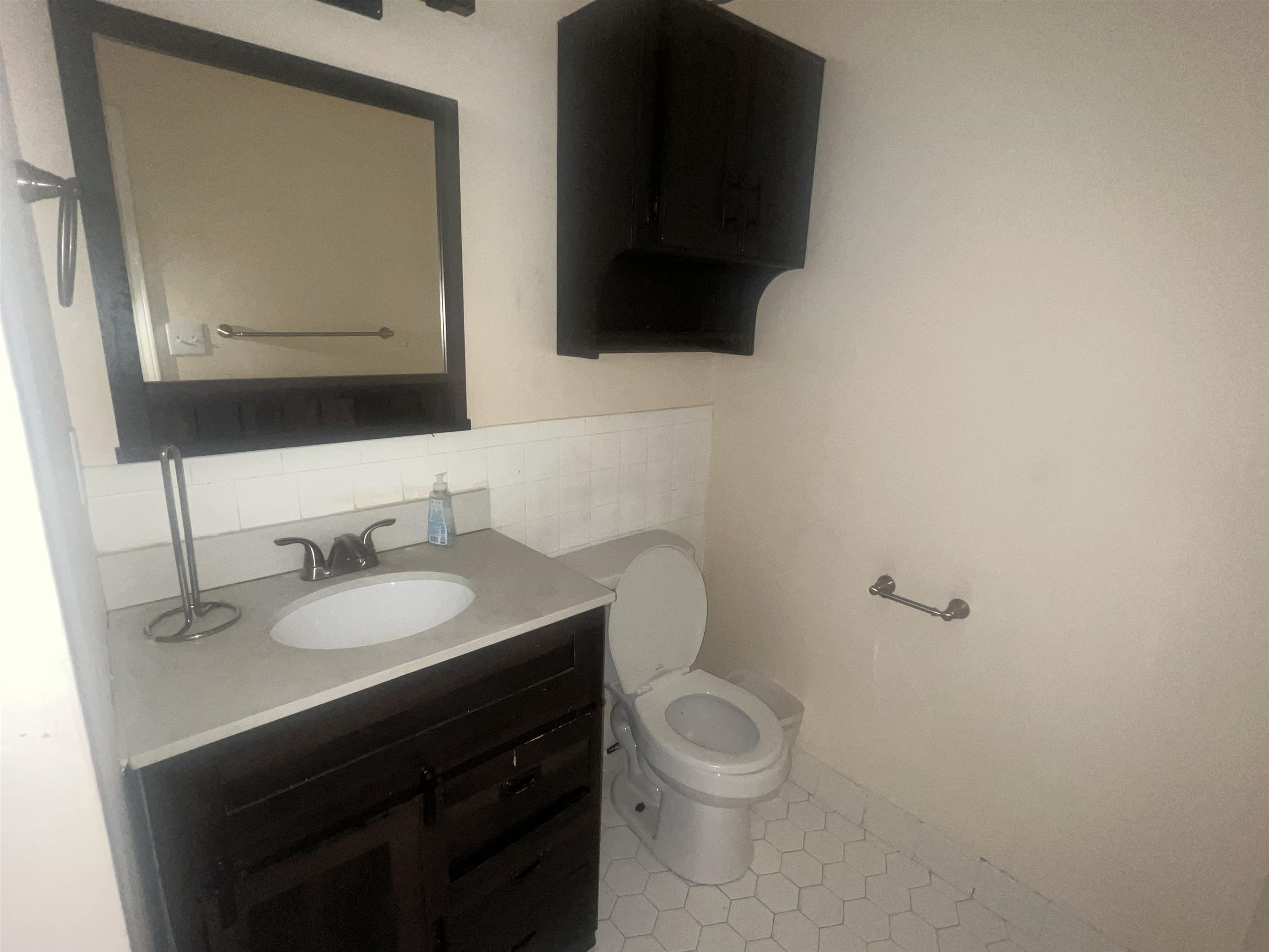 4295 Hudgins Rd Property Photo 4