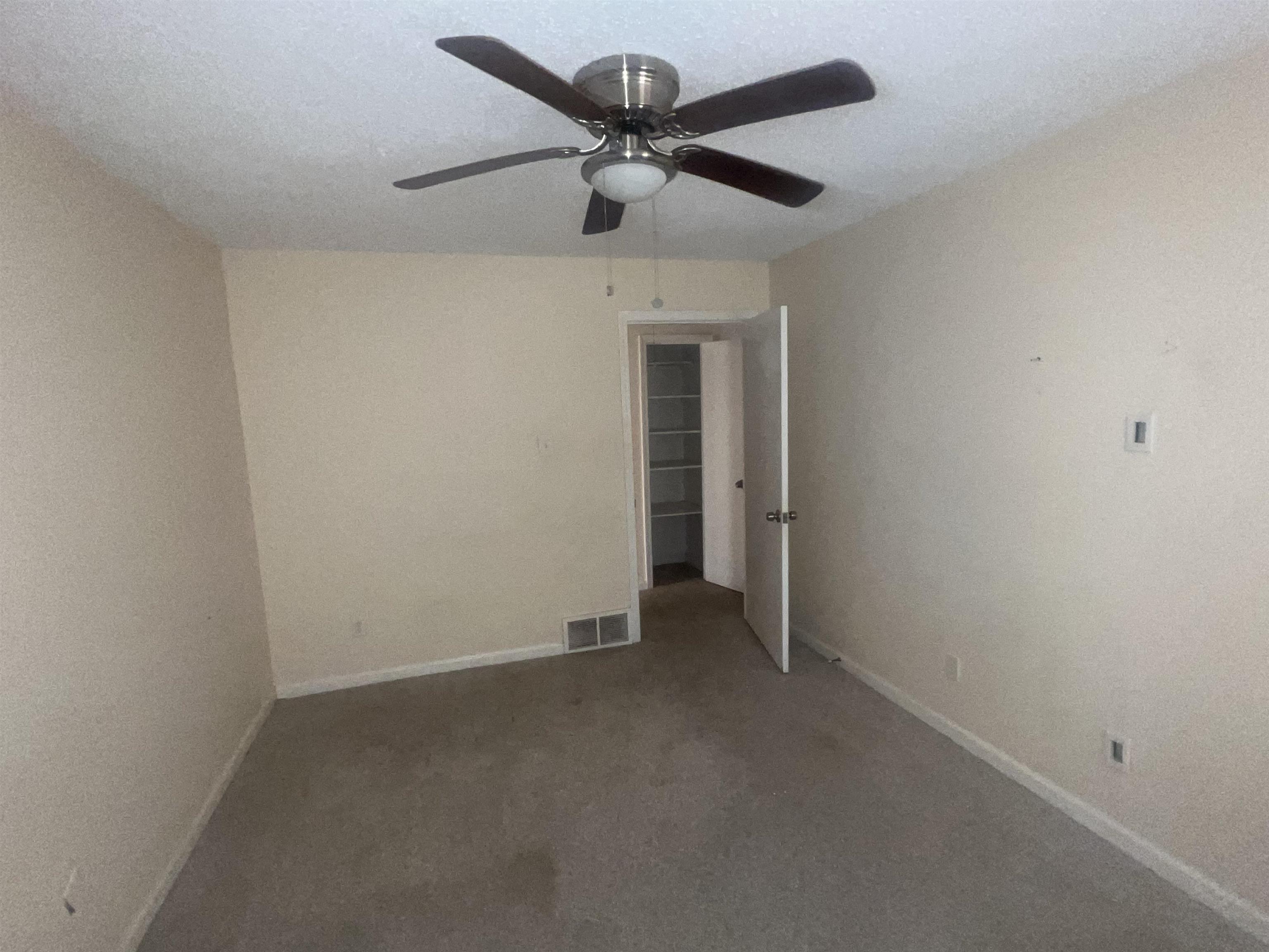 4295 Hudgins Rd Property Photo 9