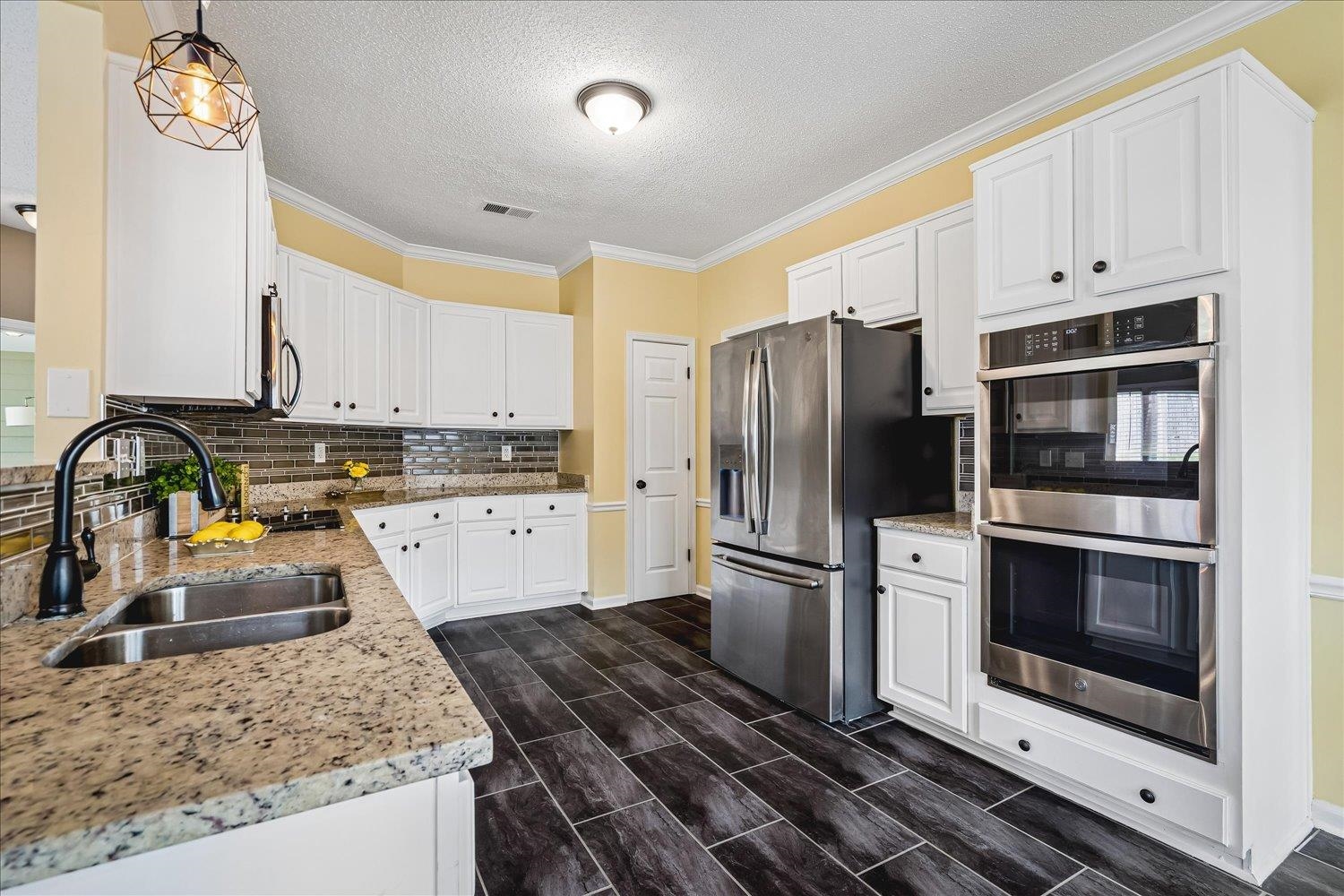 8944 Heath Cv Property Photo 18