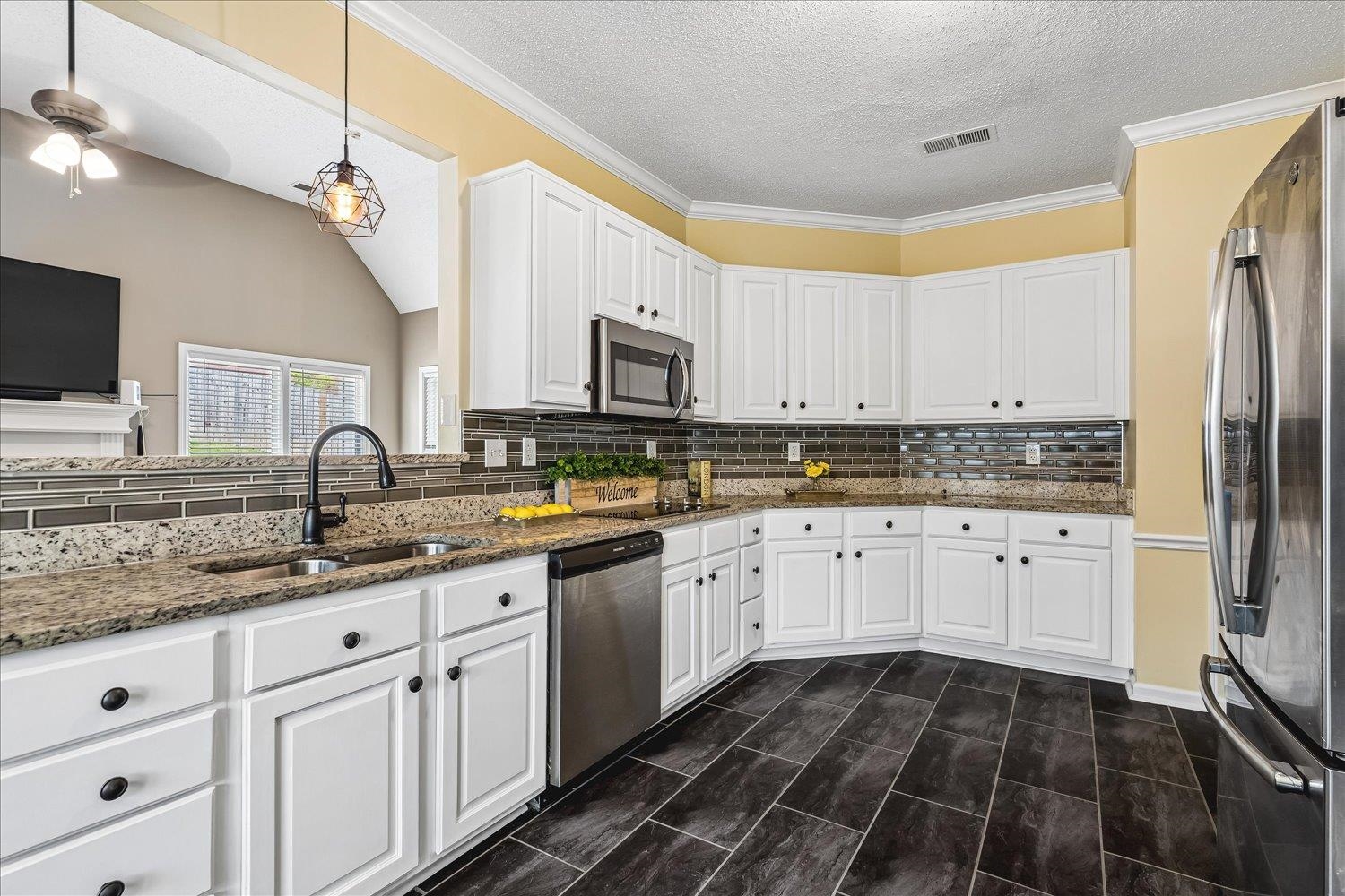8944 Heath Cv Property Photo 19
