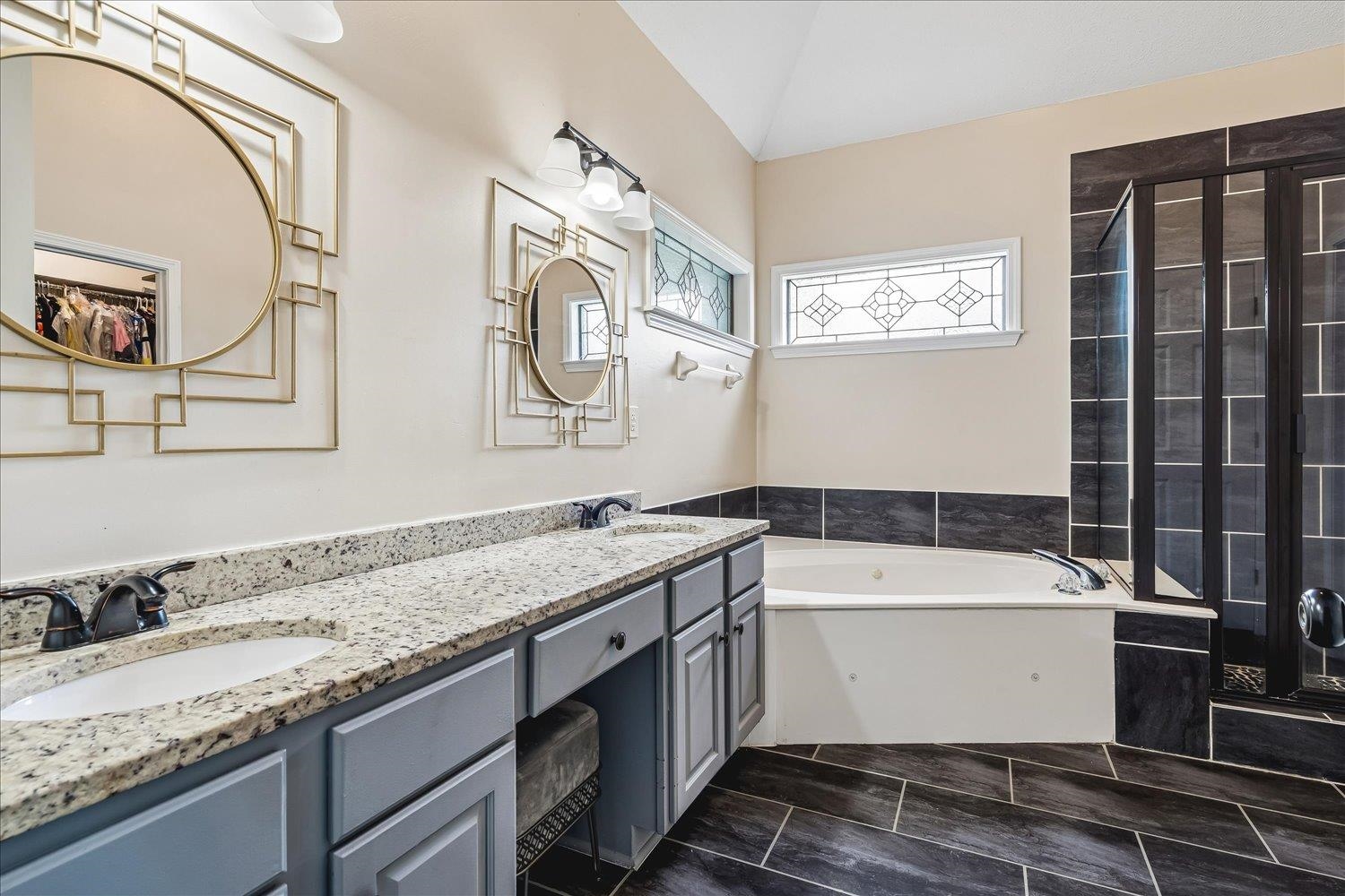 8944 Heath Cv Property Photo 29