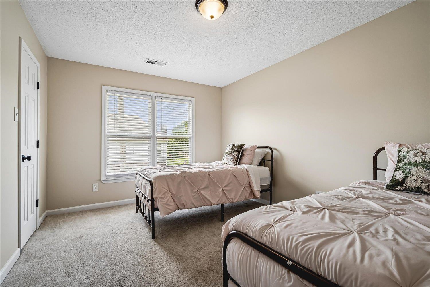 8944 Heath Cv Property Photo 34
