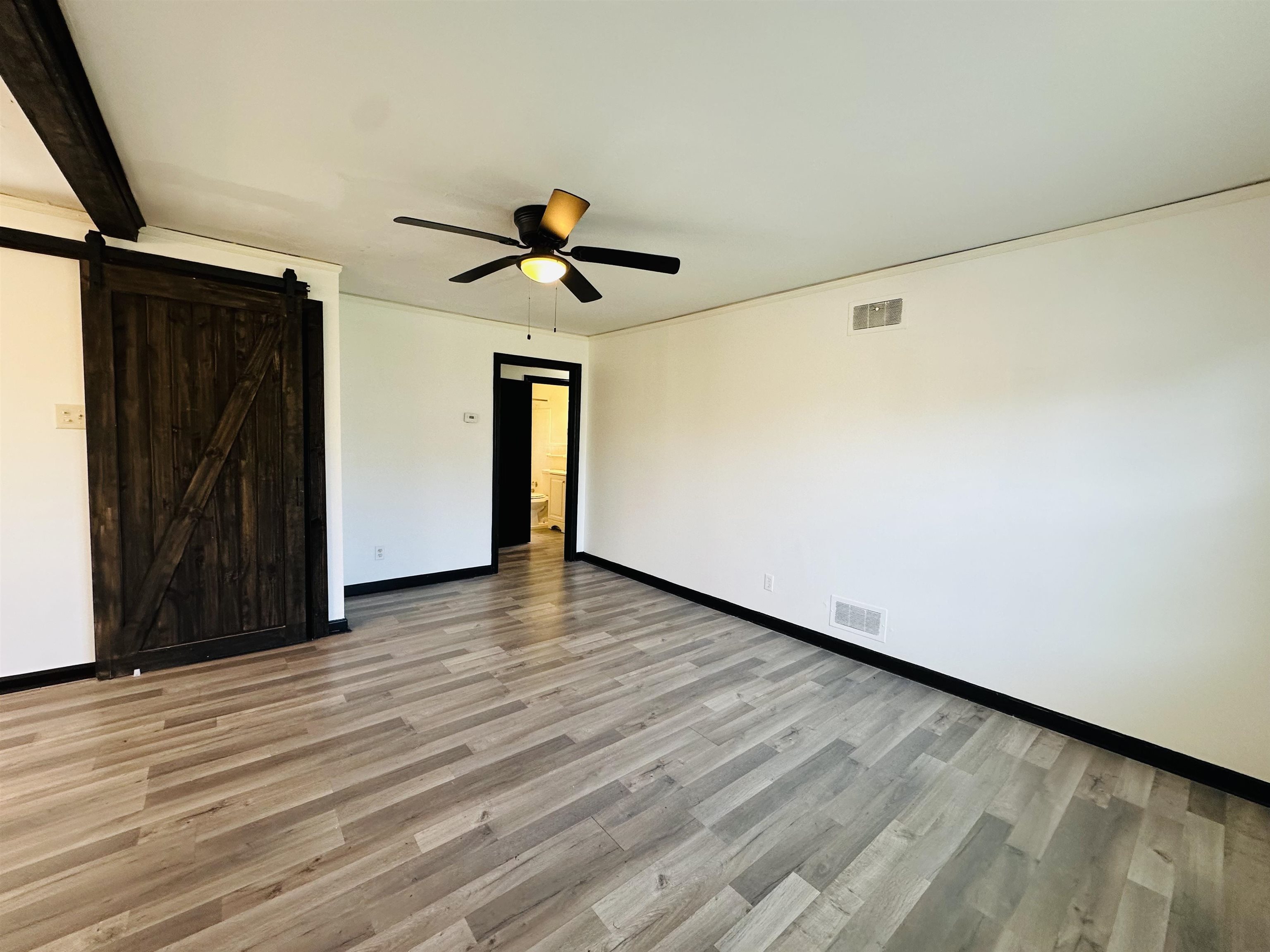 1773 Greenview Cir Property Photo 4