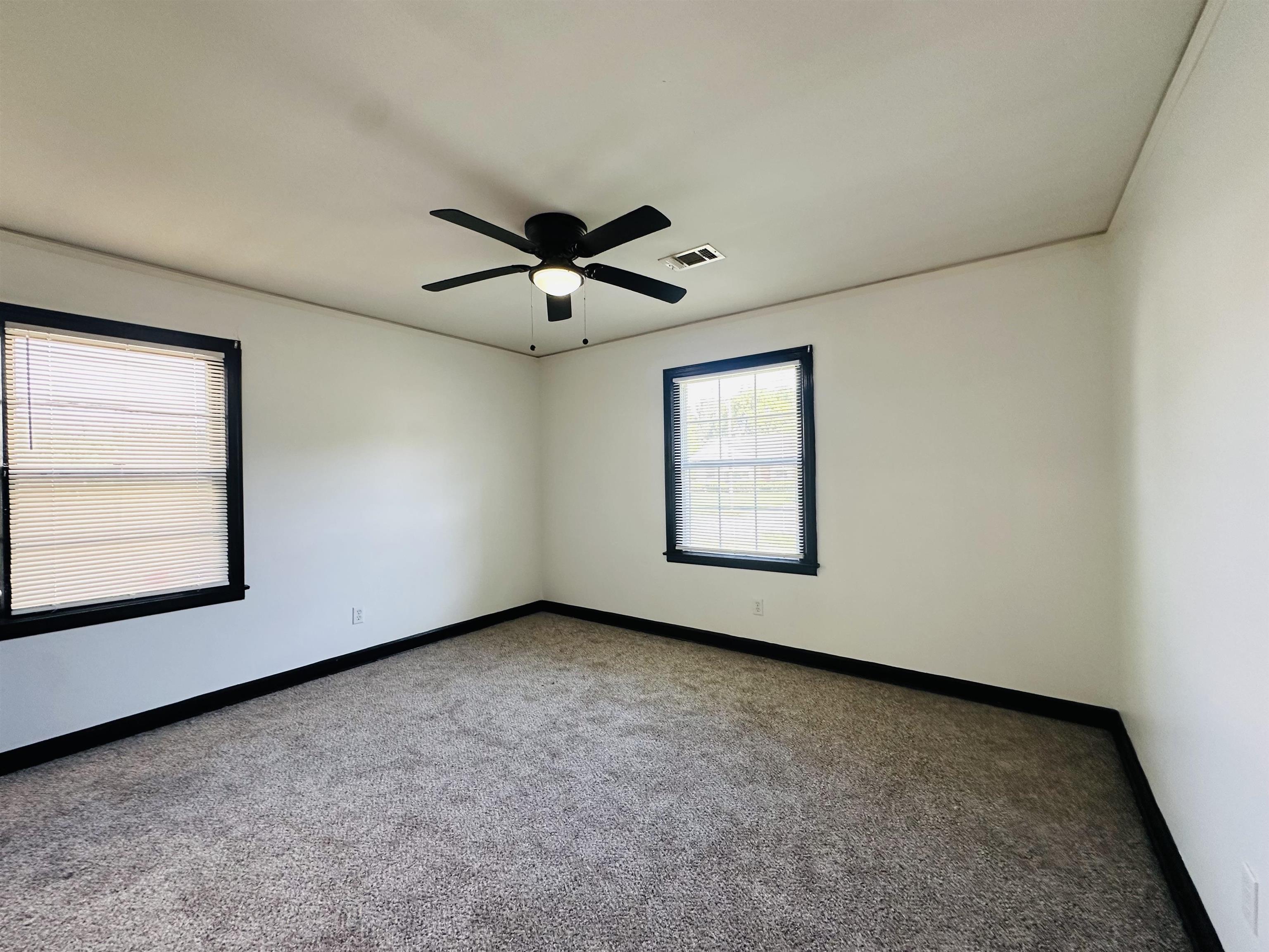 1773 Greenview Cir Property Photo 14