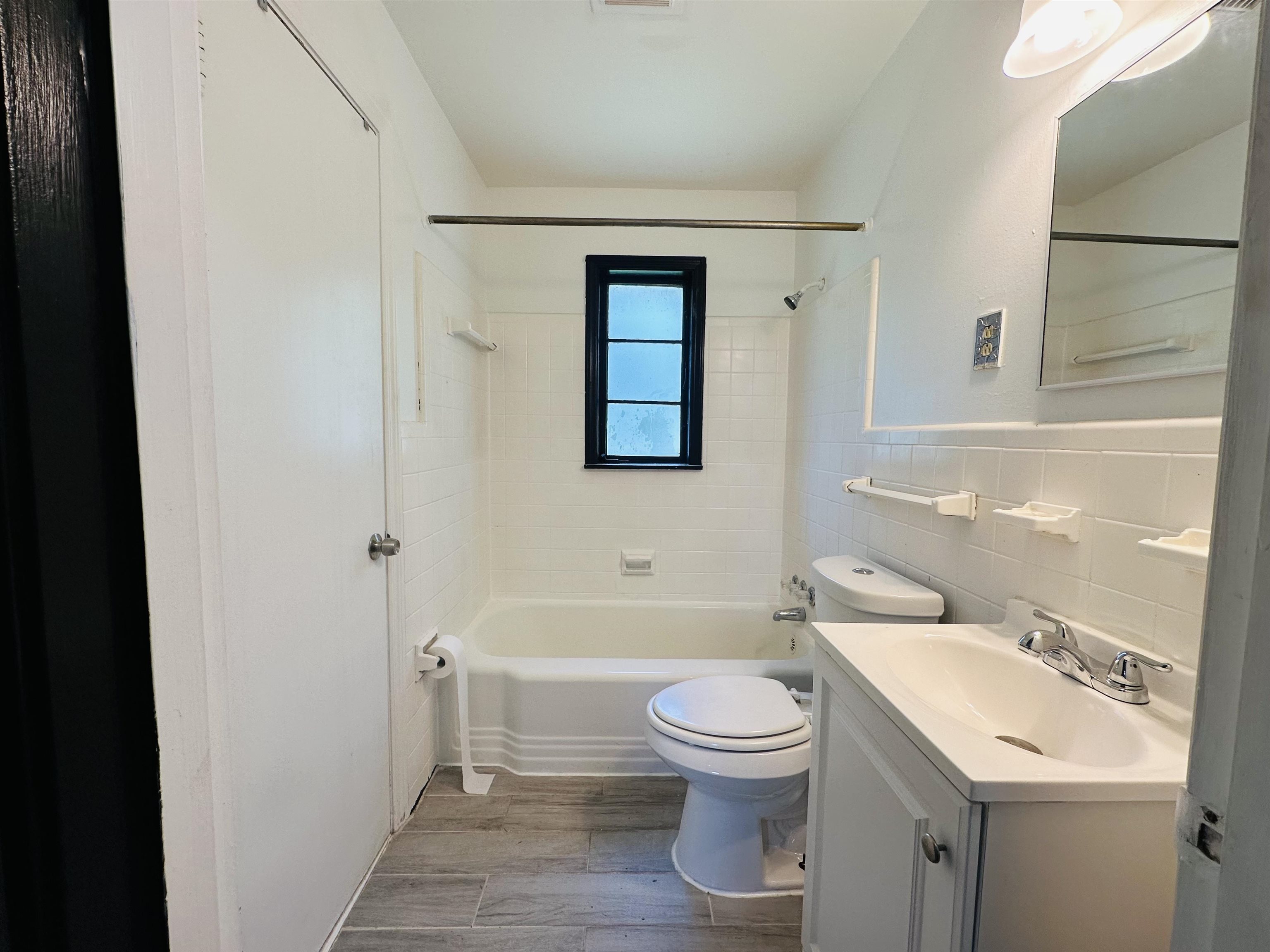 1773 Greenview Cir Property Photo 16