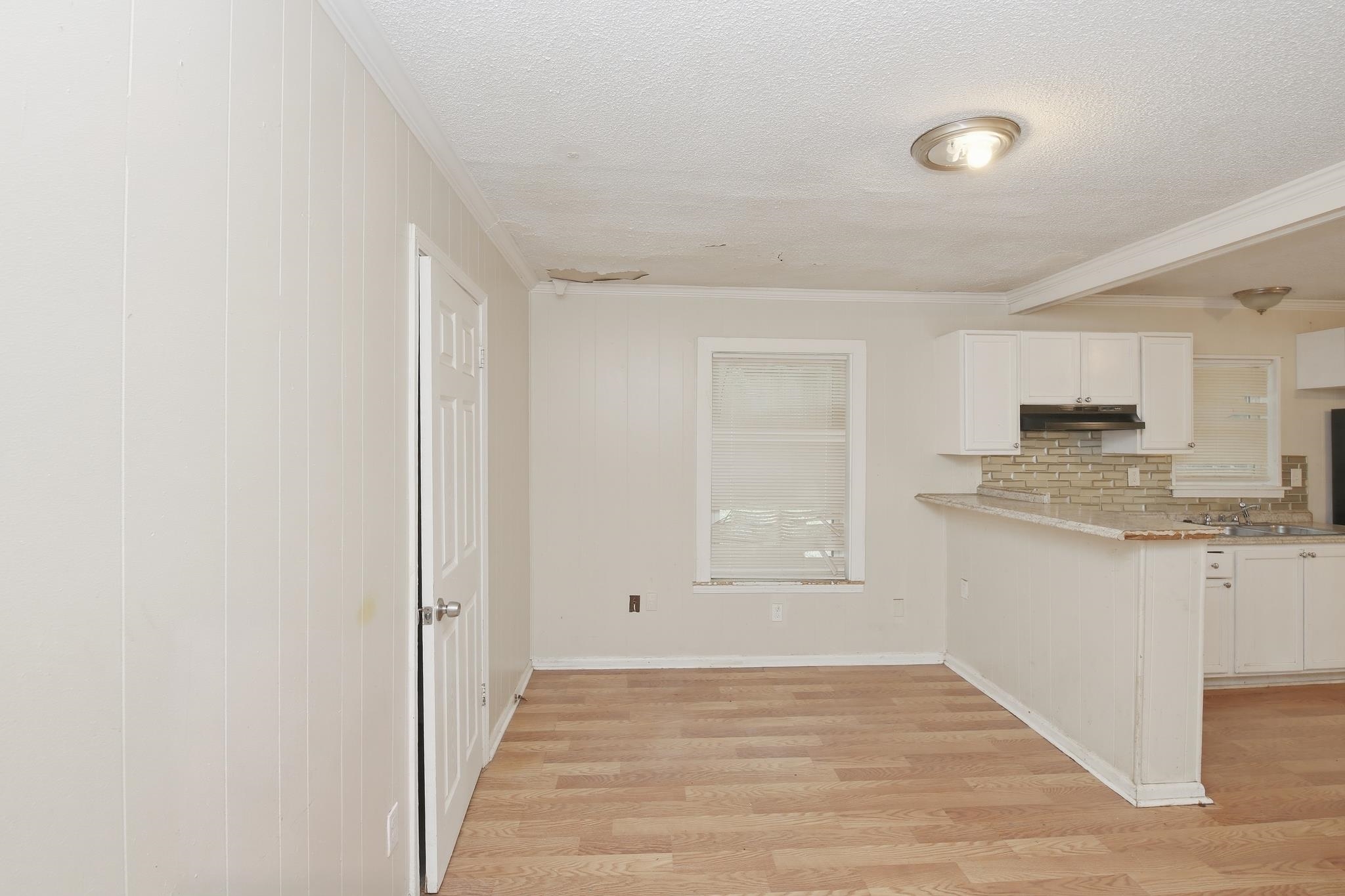975 Shadowline Dr Property Photo 7