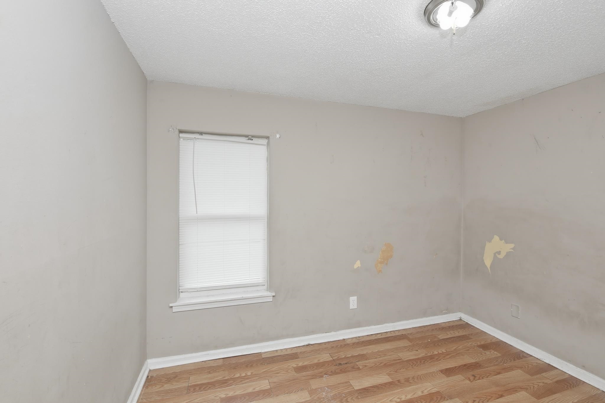 975 Shadowline Dr Property Photo 10
