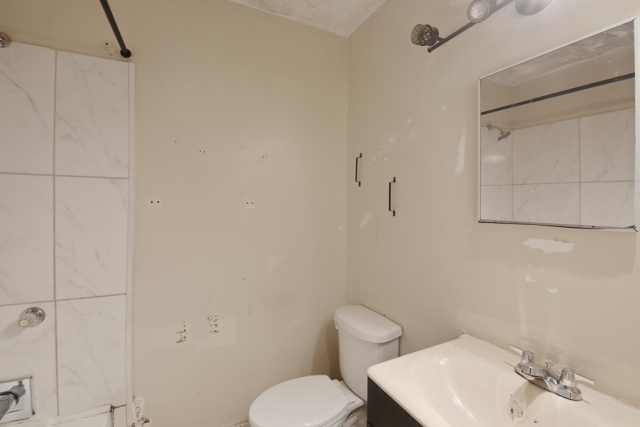 975 Shadowline Dr Property Photo 11