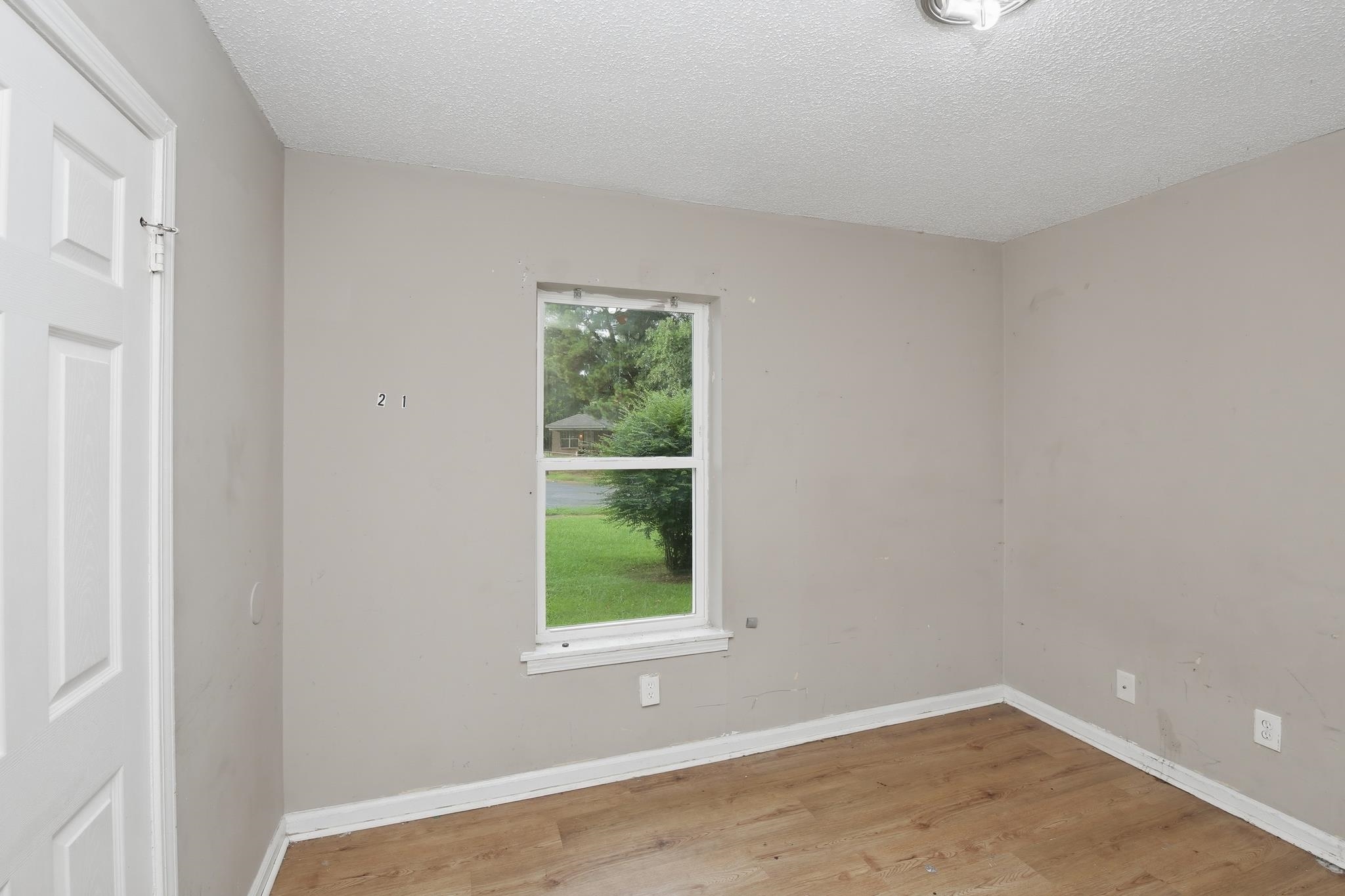 975 Shadowline Dr Property Photo 14