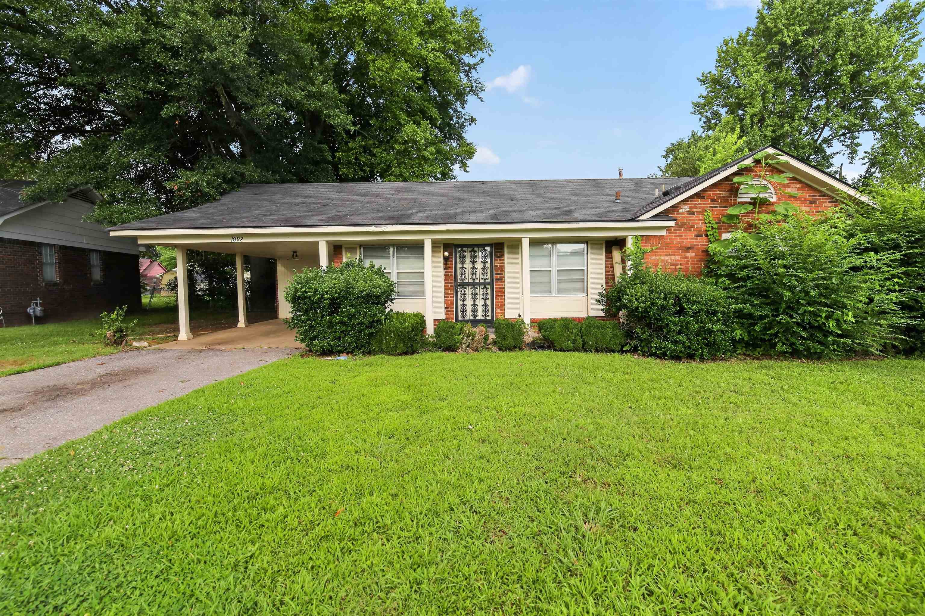 1092 Quailrun Ln Property Photo 1