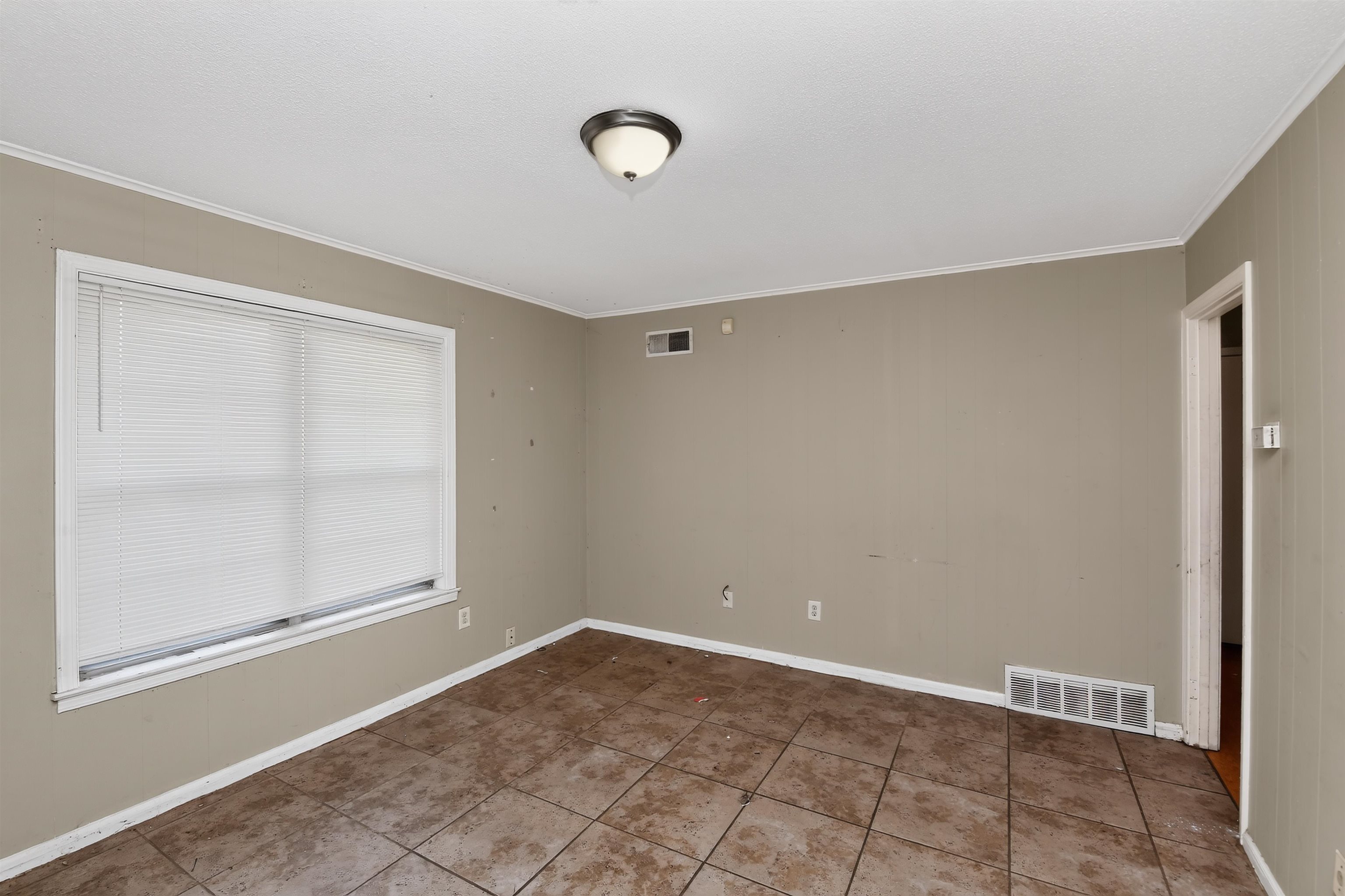 1092 Quailrun Ln Property Photo 9