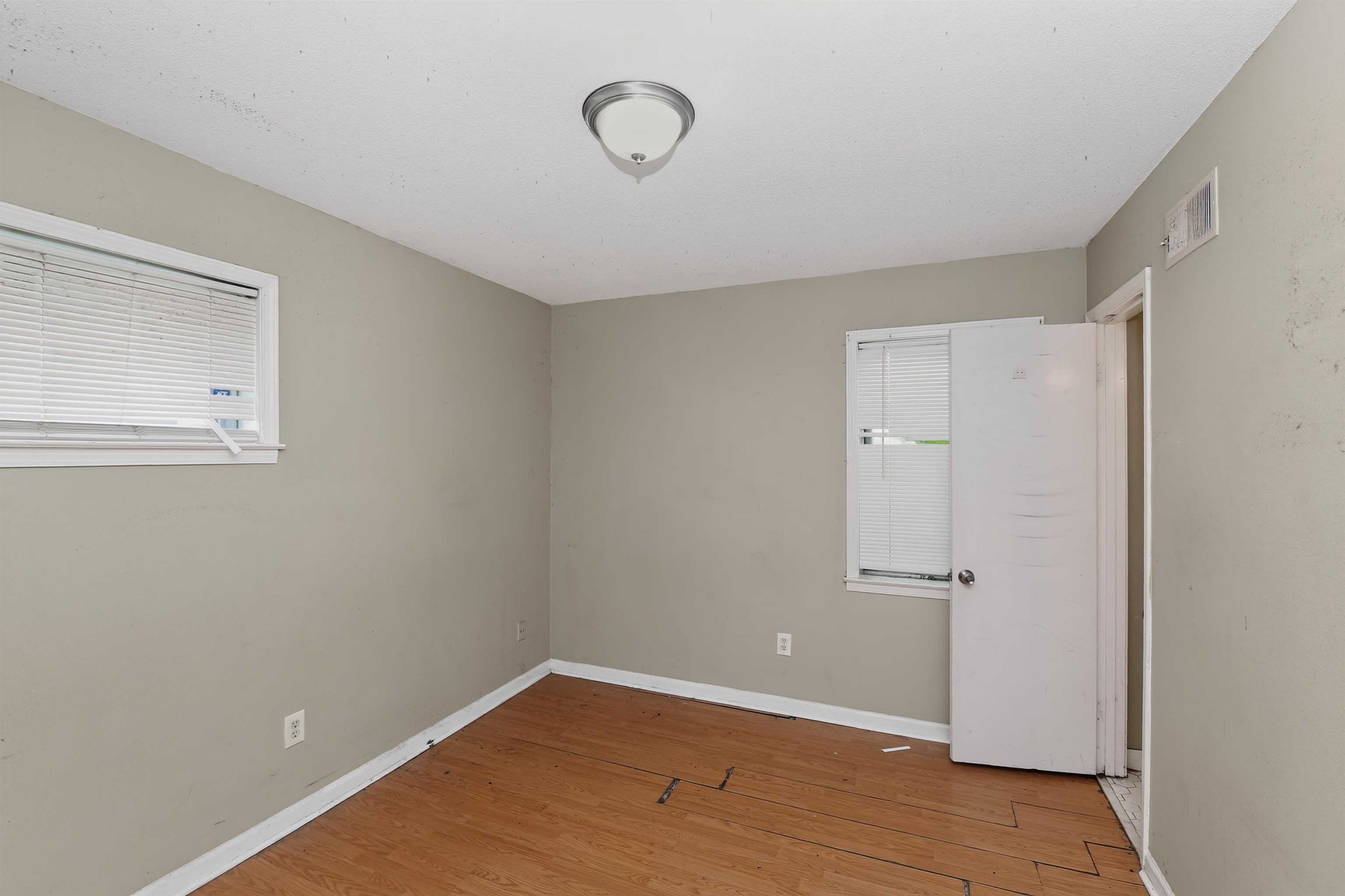 1092 Quailrun Ln Property Photo 13