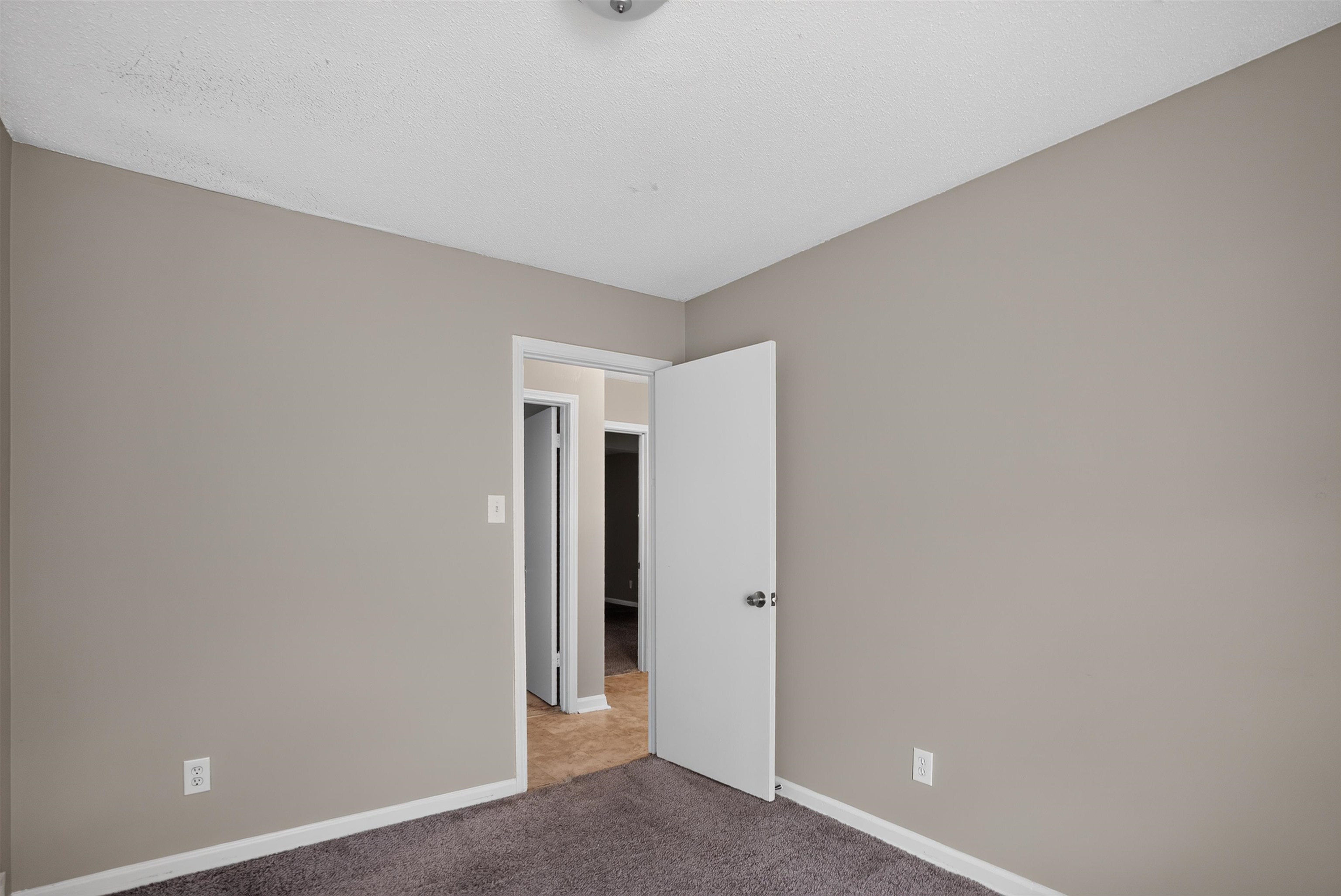 4171 Cliffdale St Property Photo 21