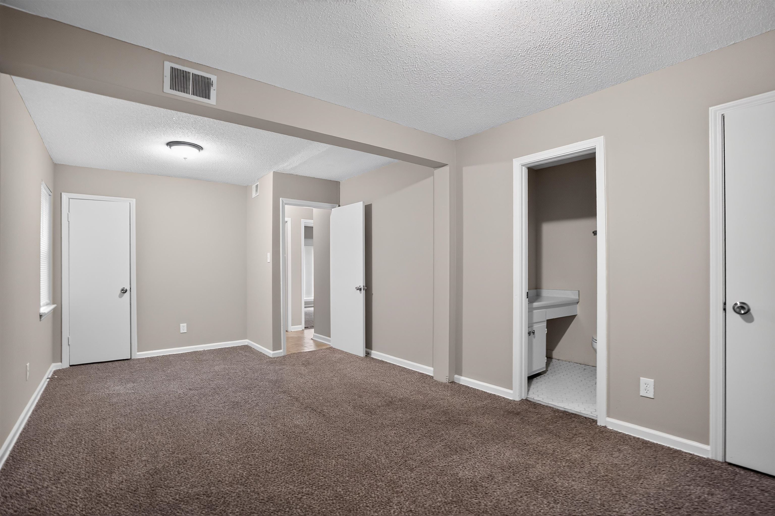 4171 Cliffdale St Property Photo 29