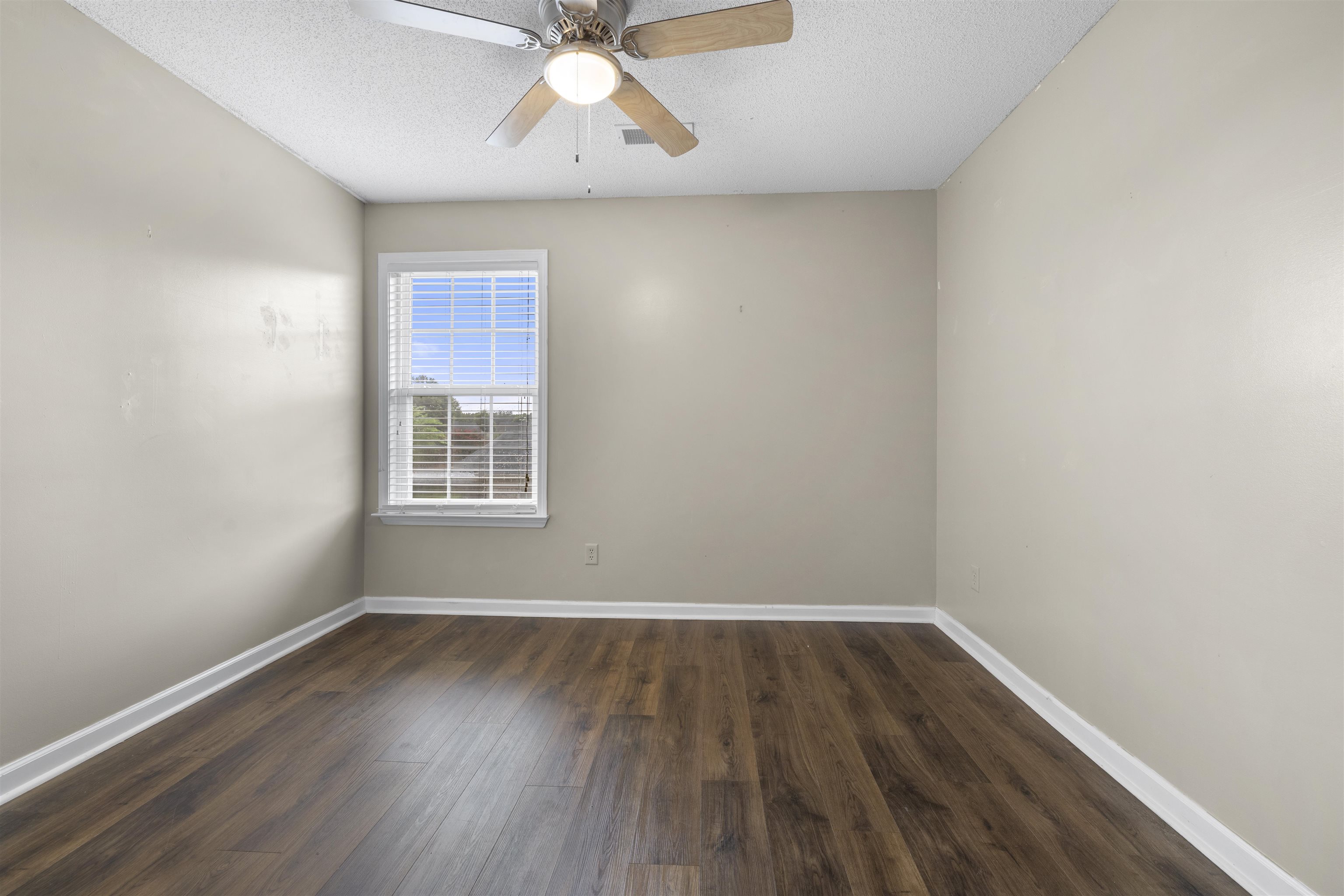 11199 Bernadette Cv Property Photo 13