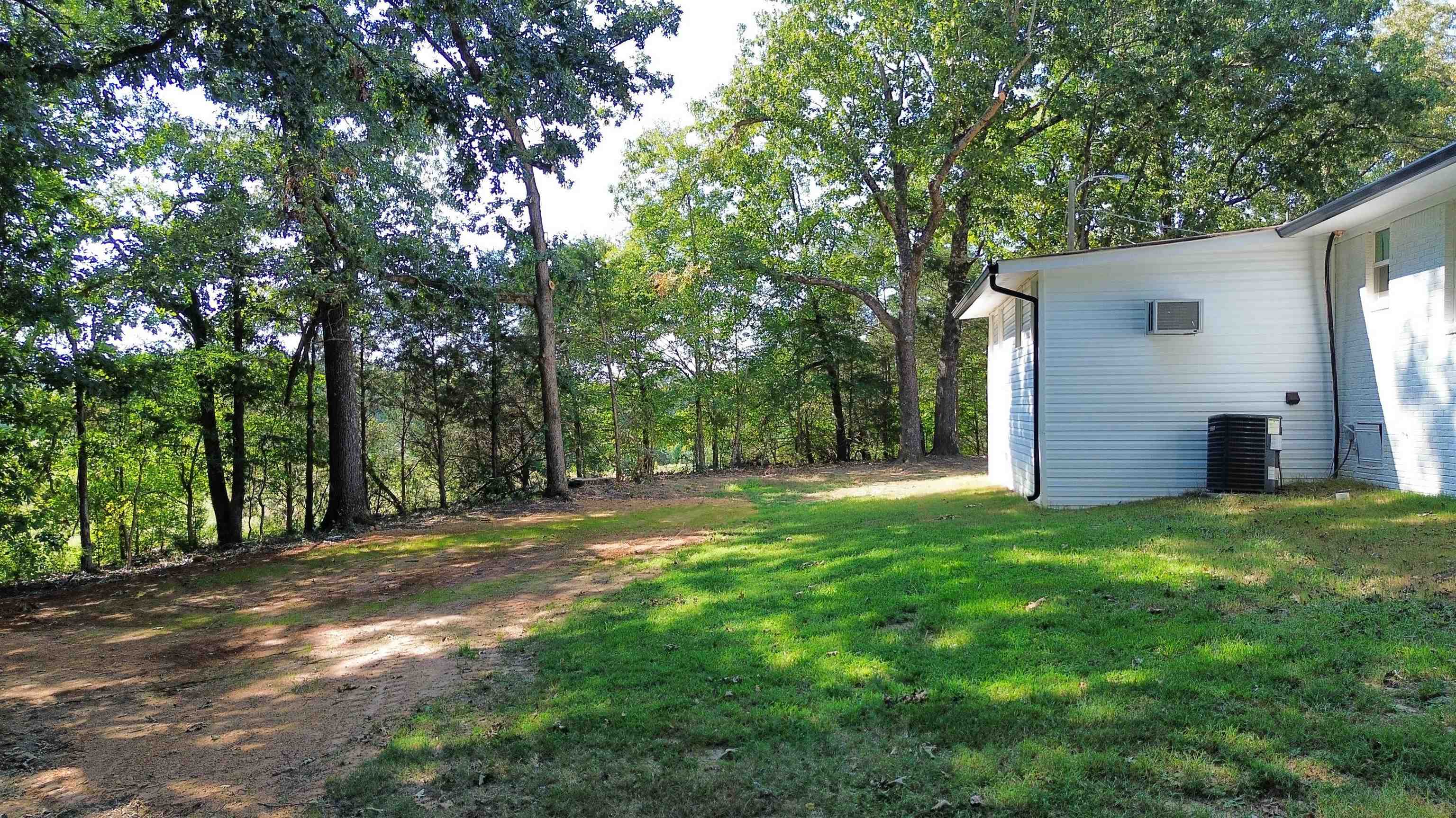 145 Rose Rd Property Photo 4