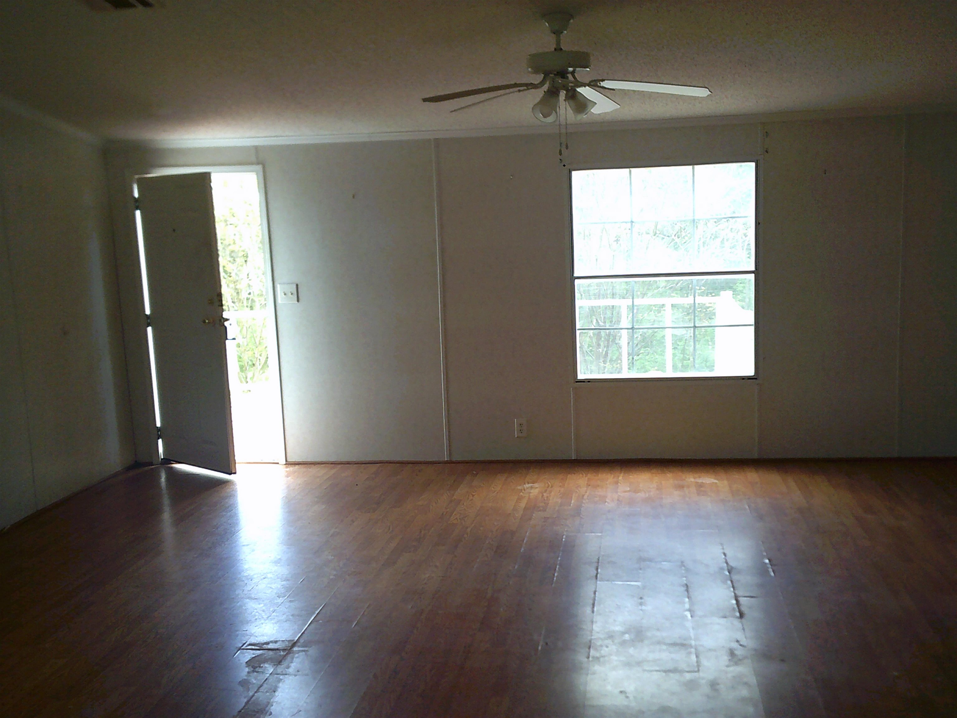 840 Rose Rd Property Photo 3