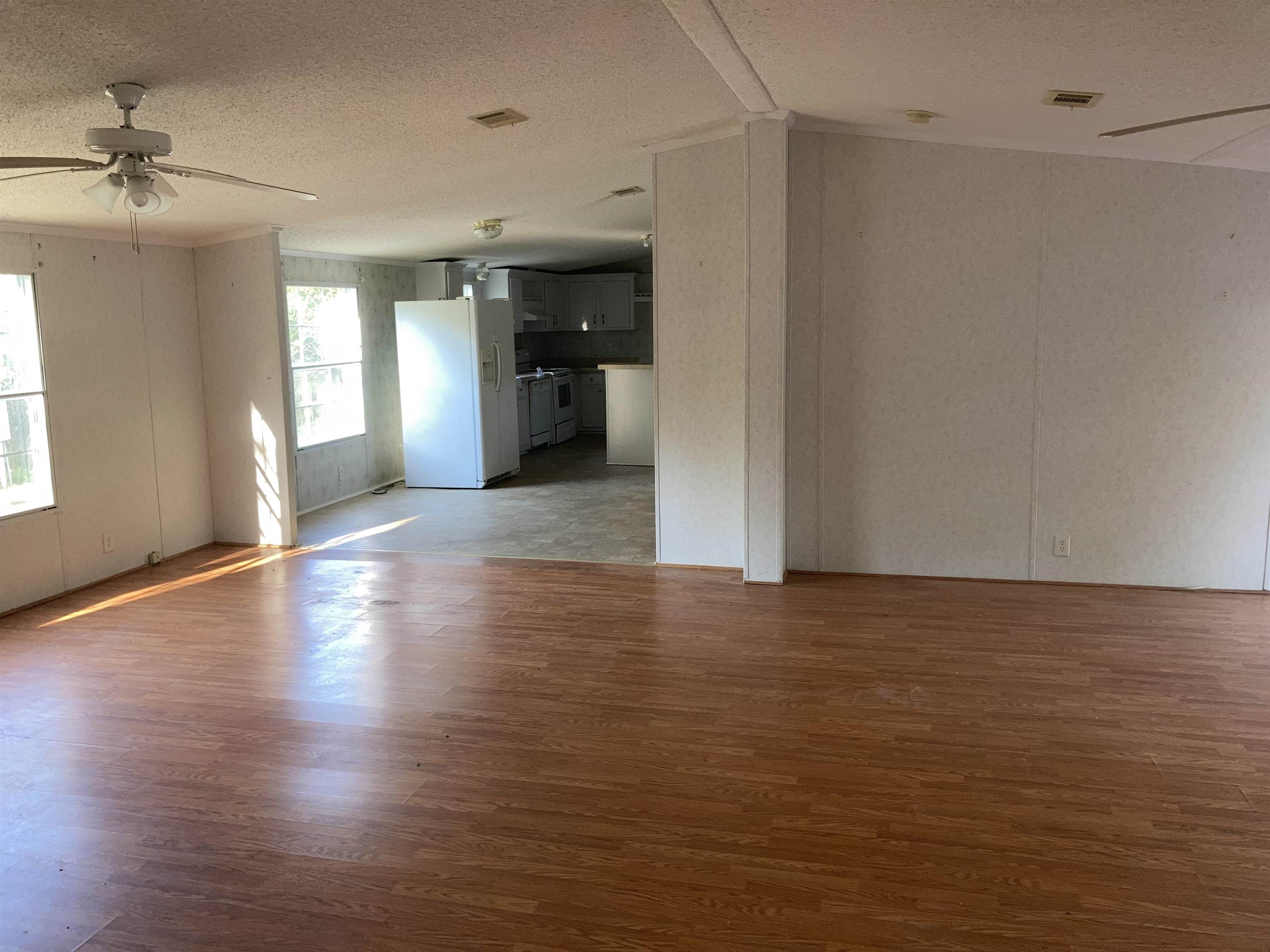 840 Rose Rd Property Photo 12