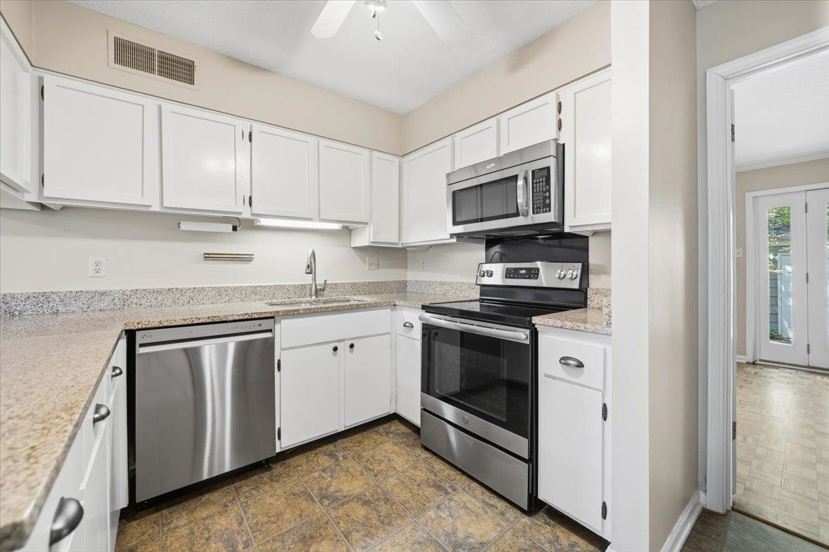 6932 Midhurst Dr 6932 Property Photo 12