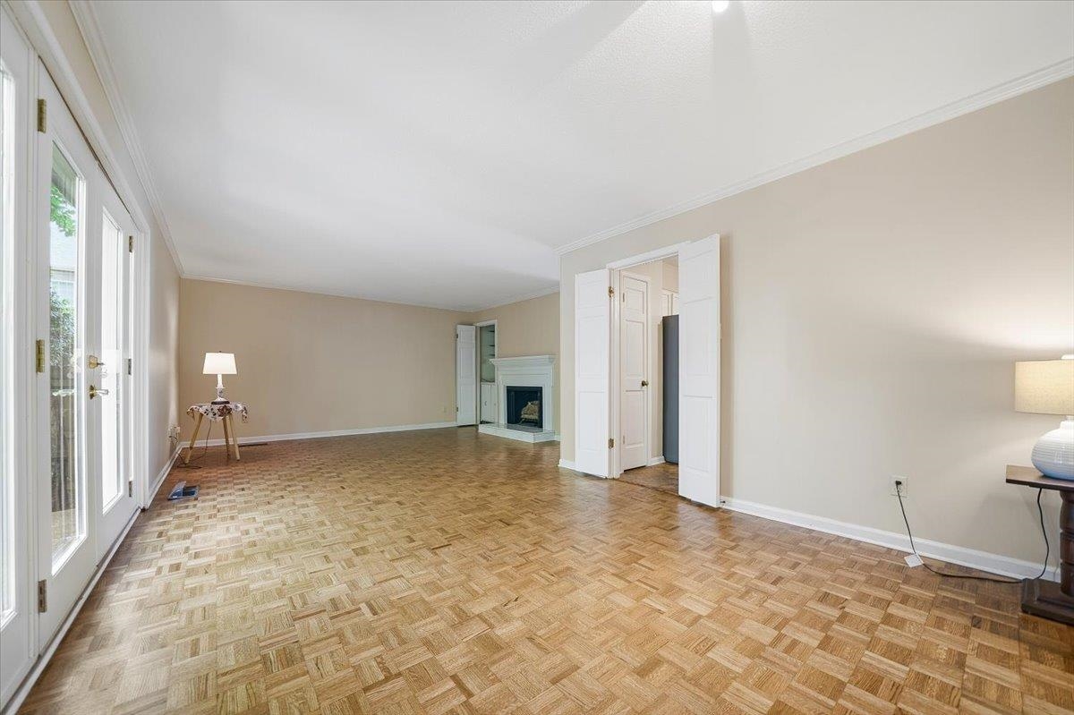 6932 Midhurst Dr 6932 Property Photo 14