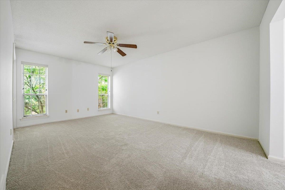 6932 Midhurst Dr 6932 Property Photo 24