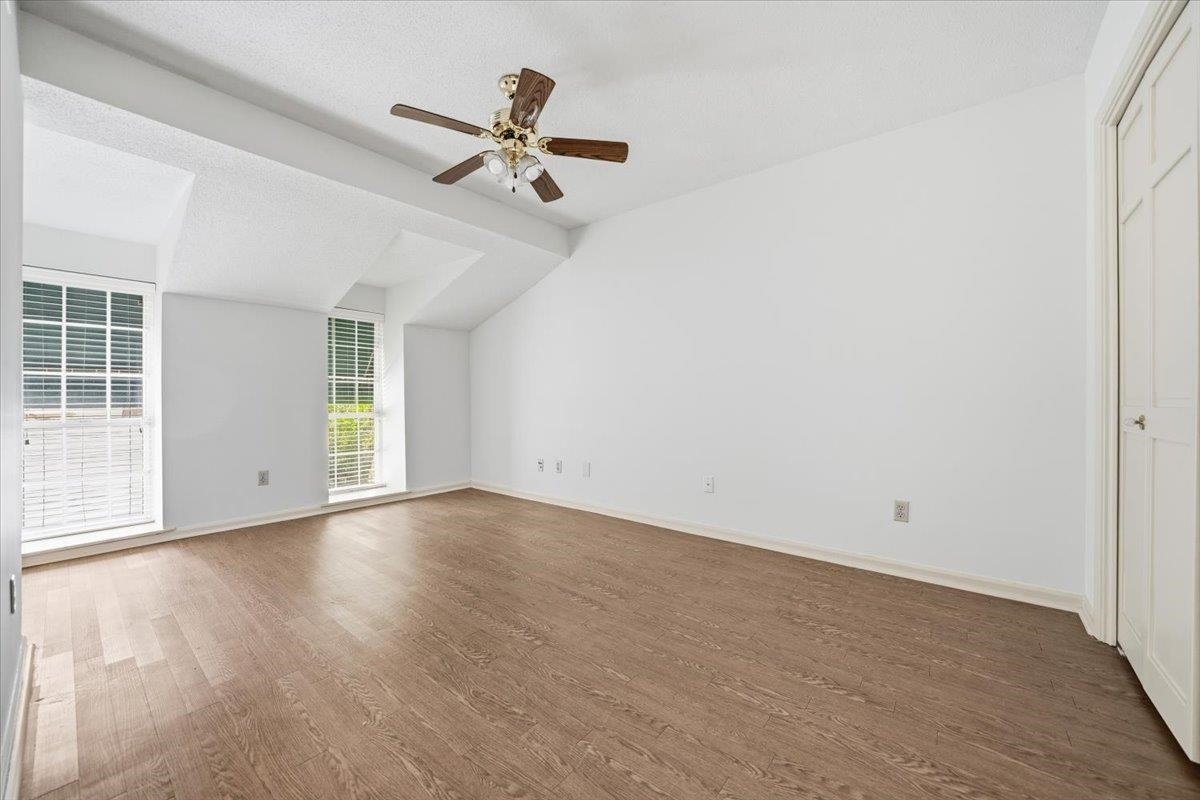 6932 Midhurst Dr 6932 Property Photo 26
