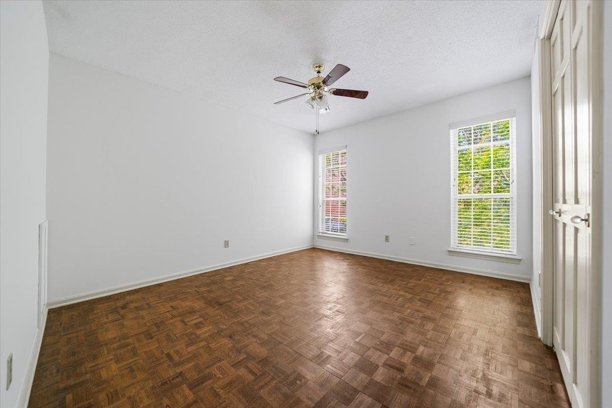 6932 Midhurst Dr 6932 Property Photo 27