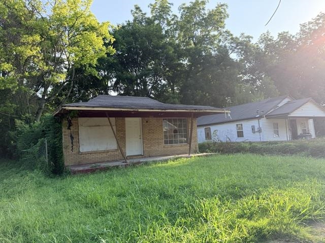 2356 Dexter Ave Property Photo 2
