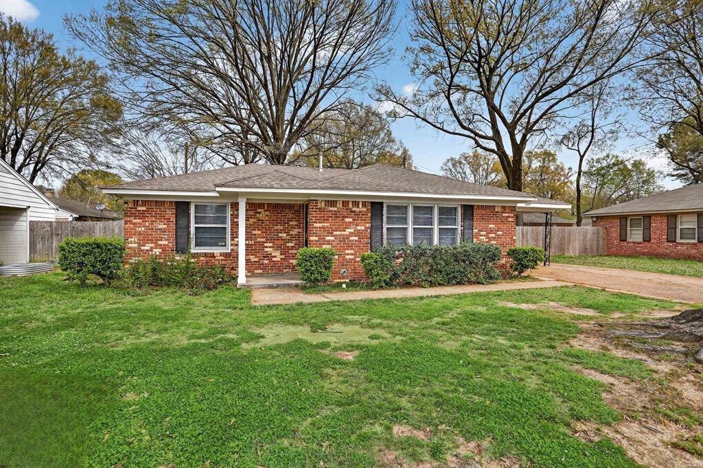 4928 Willow Rd Property Photo 1