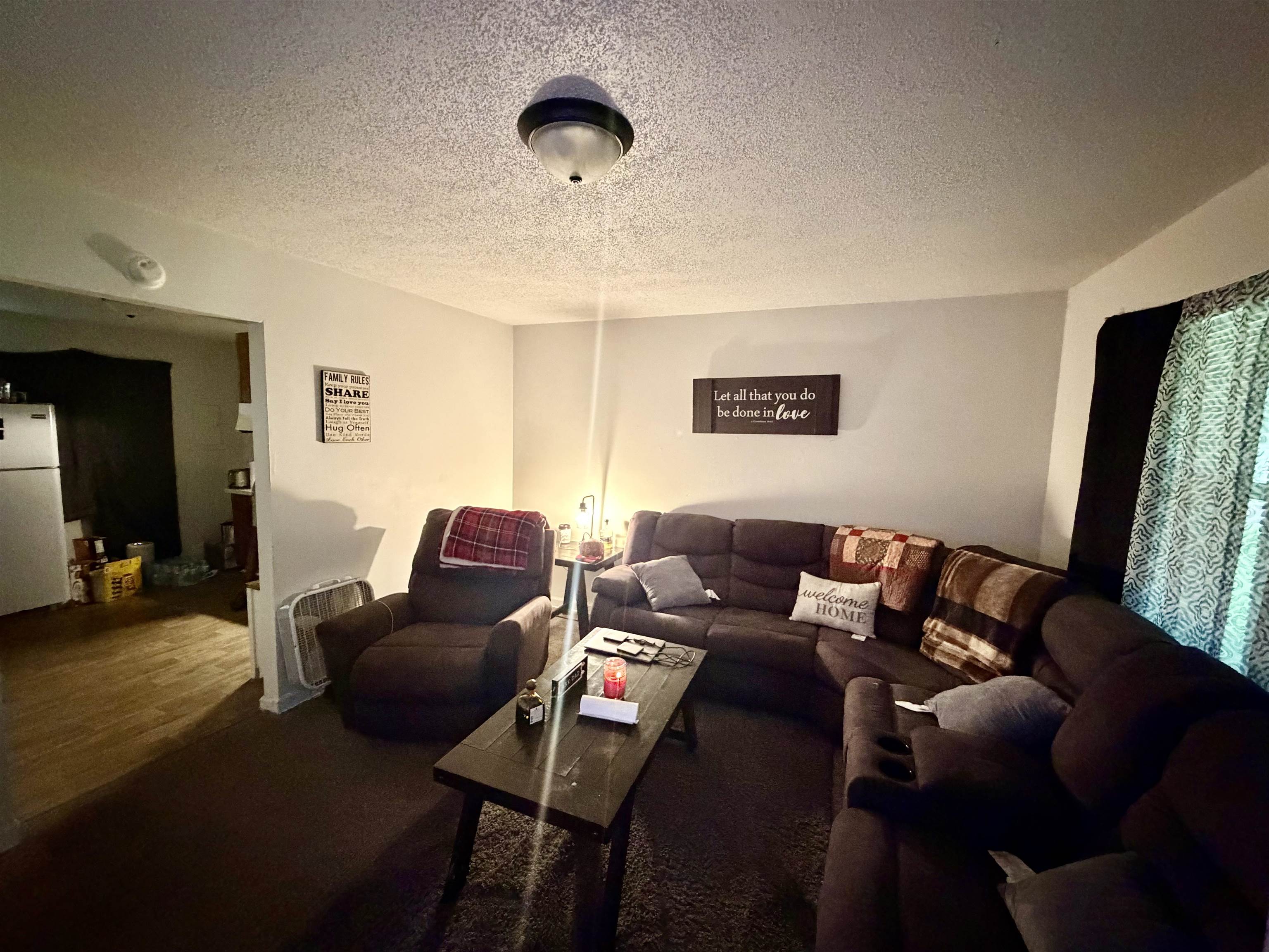 812 Headden Dr Property Photo 2