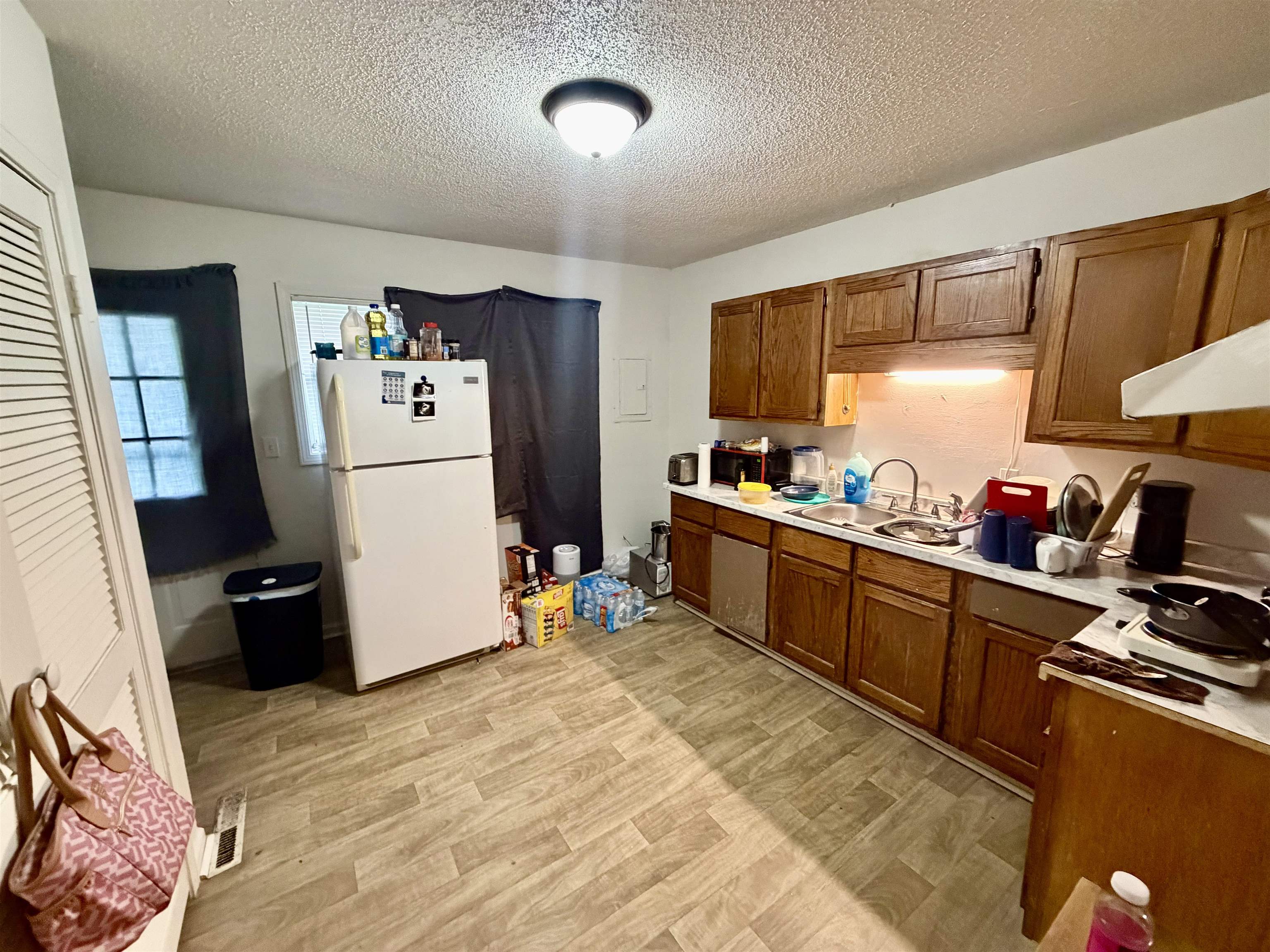 812 Headden Dr Property Photo 6