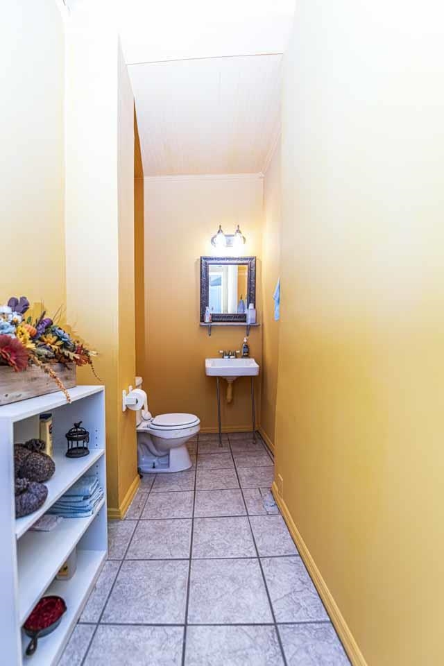 726 Main St Property Photo 11