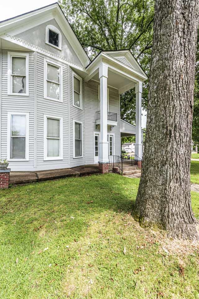 726 Main St Property Photo 39