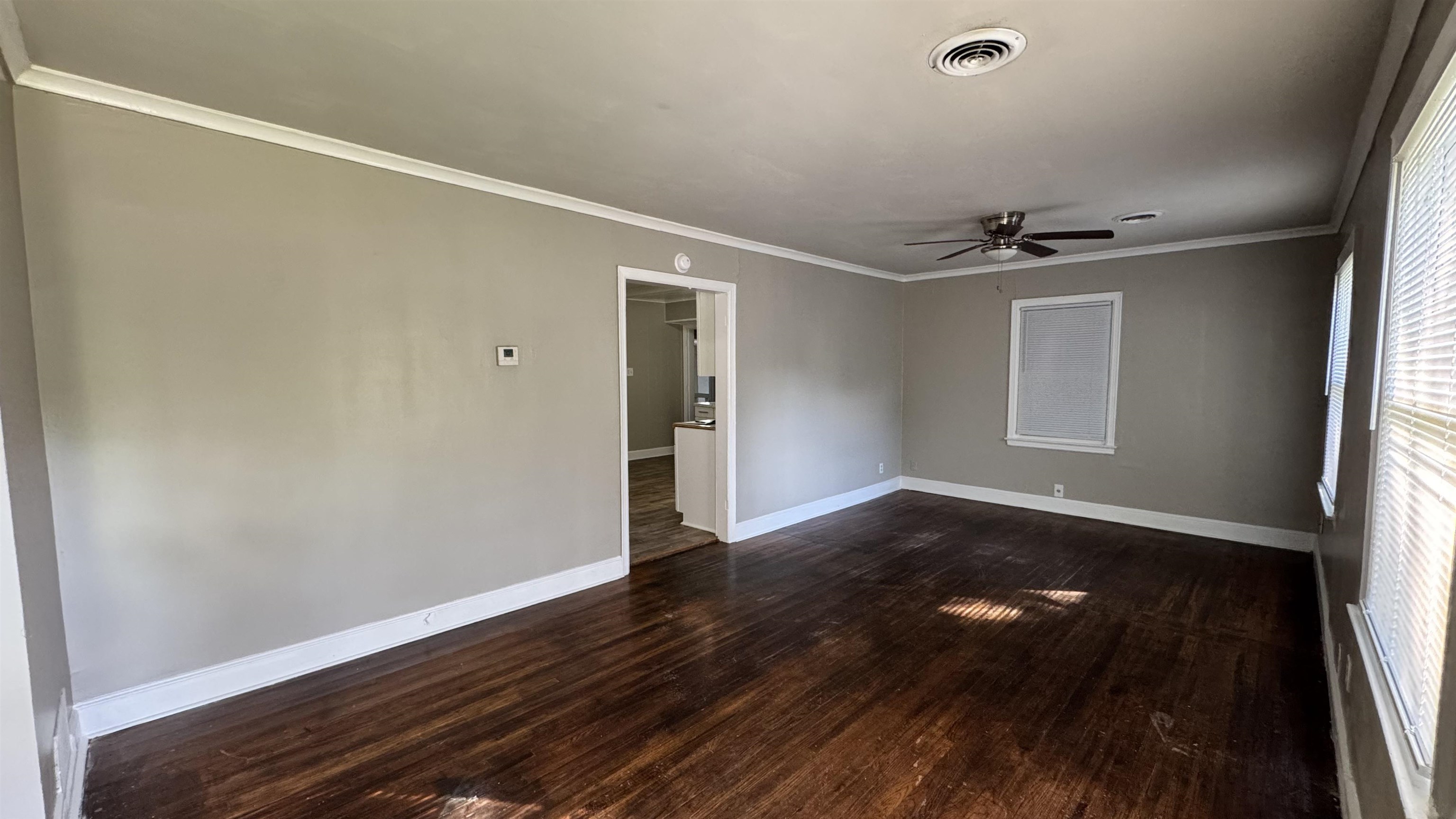 1330 W Victor Dr Property Photo 2