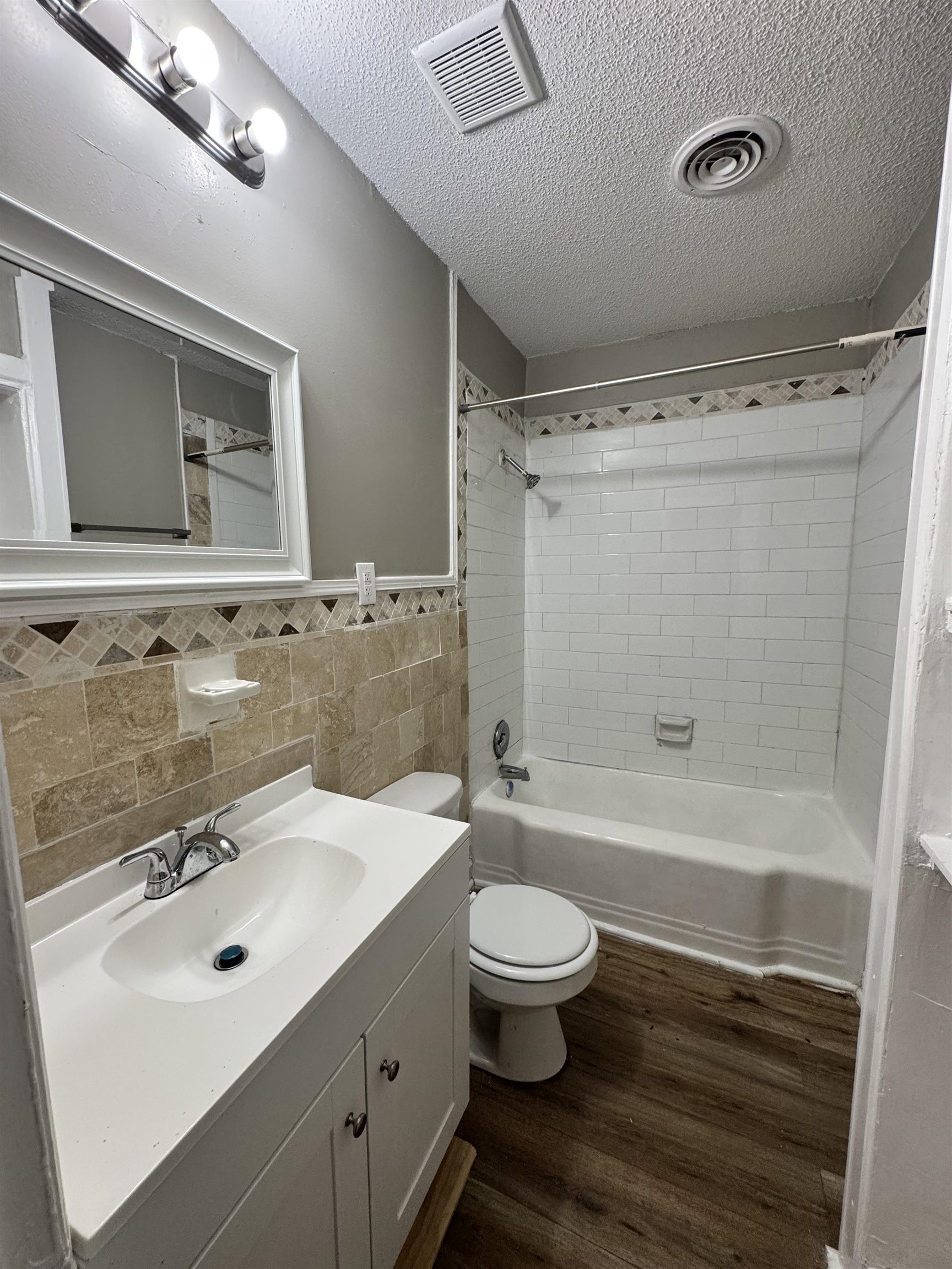 1330 W Victor Dr Property Photo 15