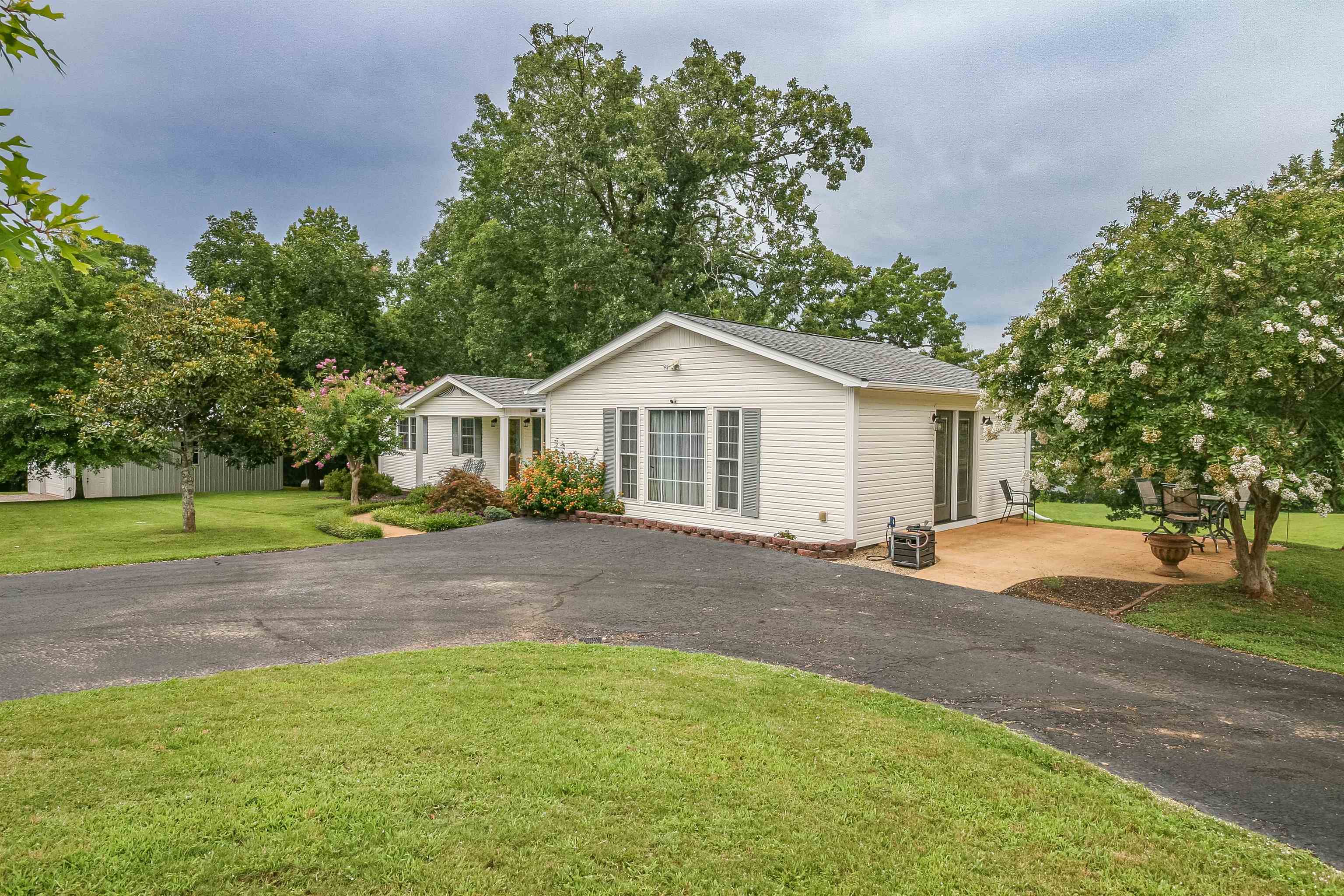 496 Litt Wilson Rd Property Photo 8